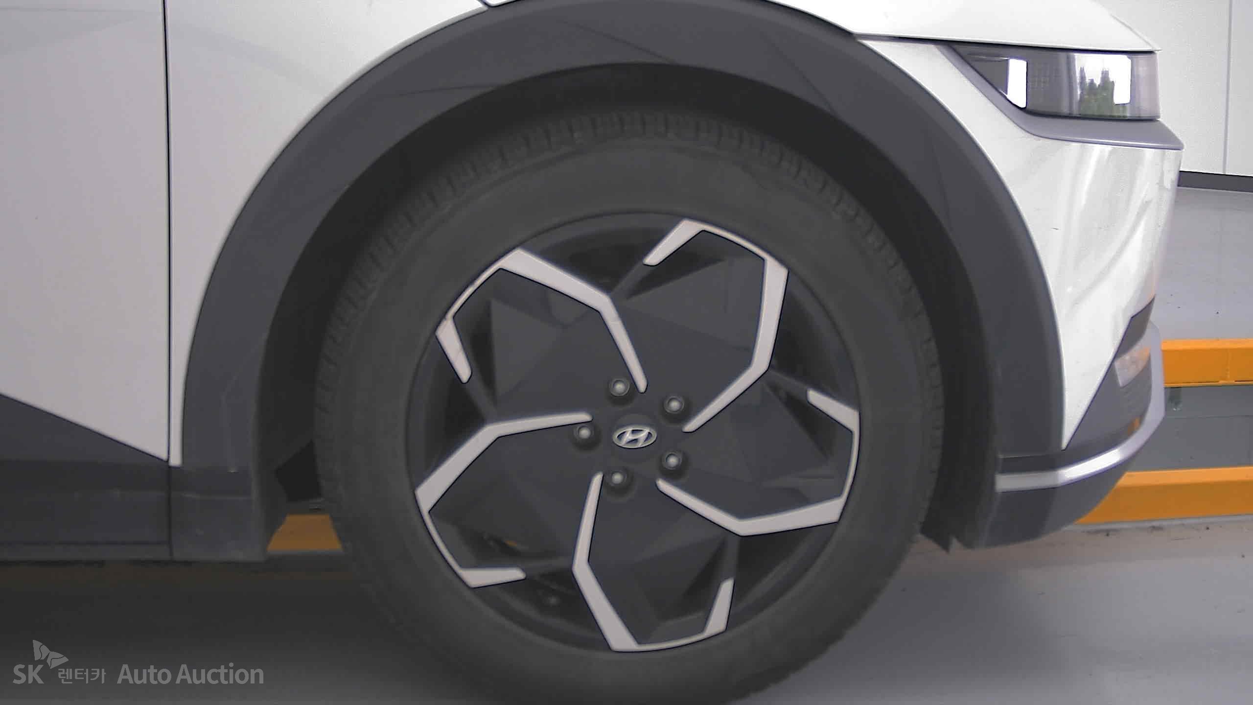 هيونداي Ioniq 2022 — صورة 28