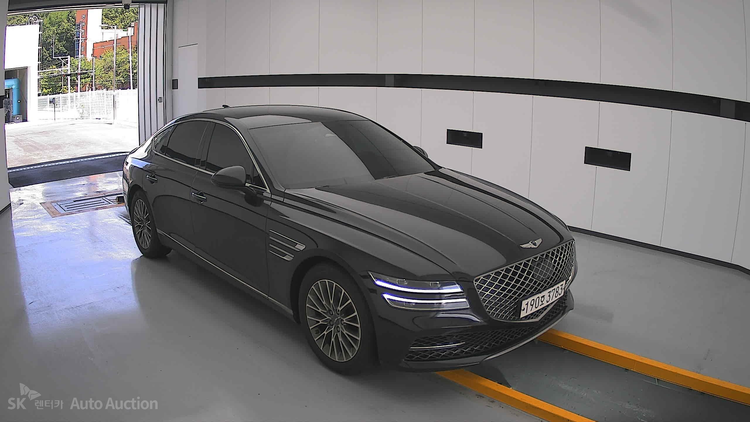 جينيسيس G80 2022 — صورة 21