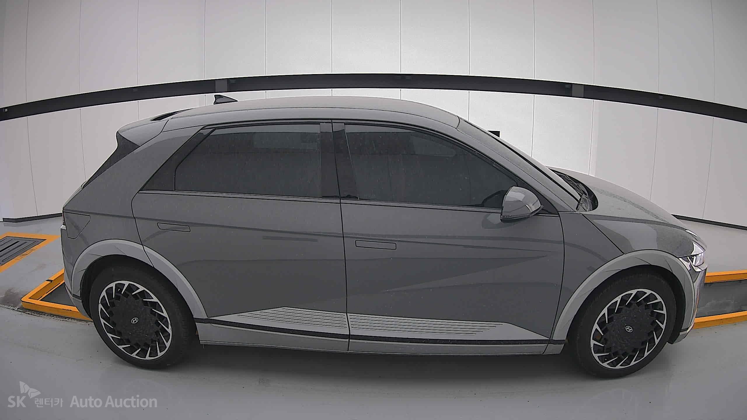 هيونداي Ioniq 2022 — صورة 19