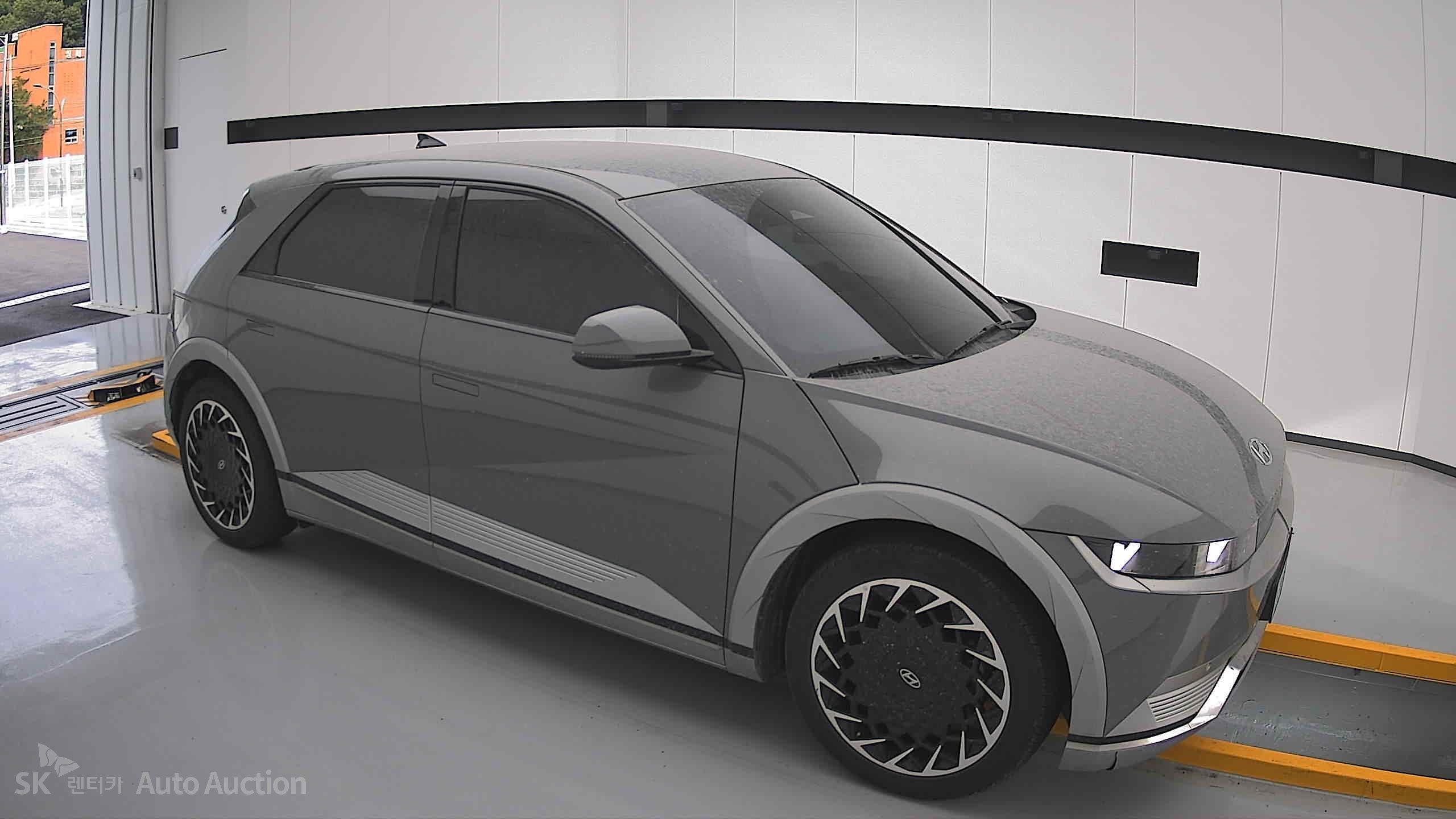 هيونداي Ioniq 2022 — صورة 20