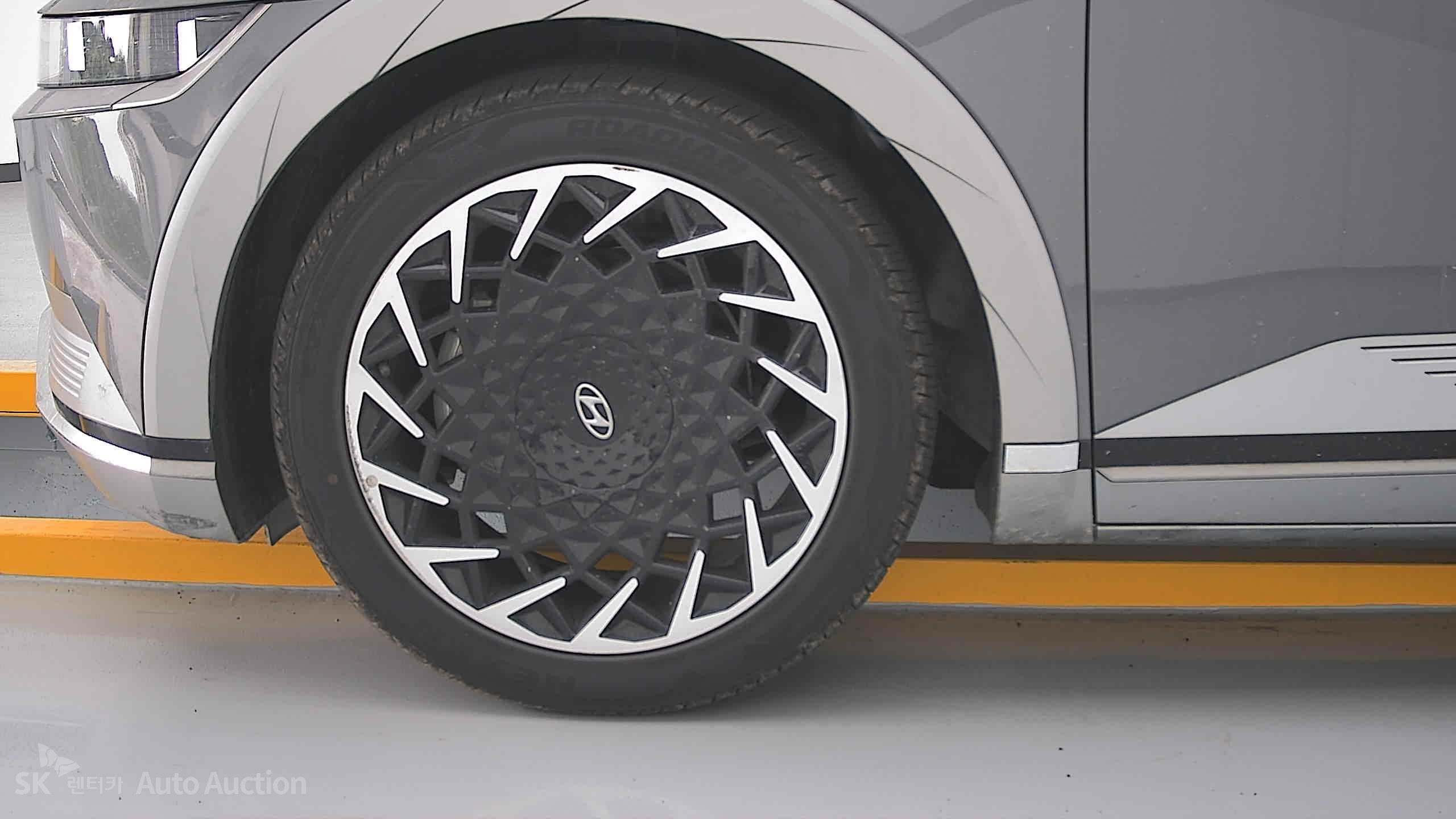 هيونداي Ioniq 2022 — صورة 25