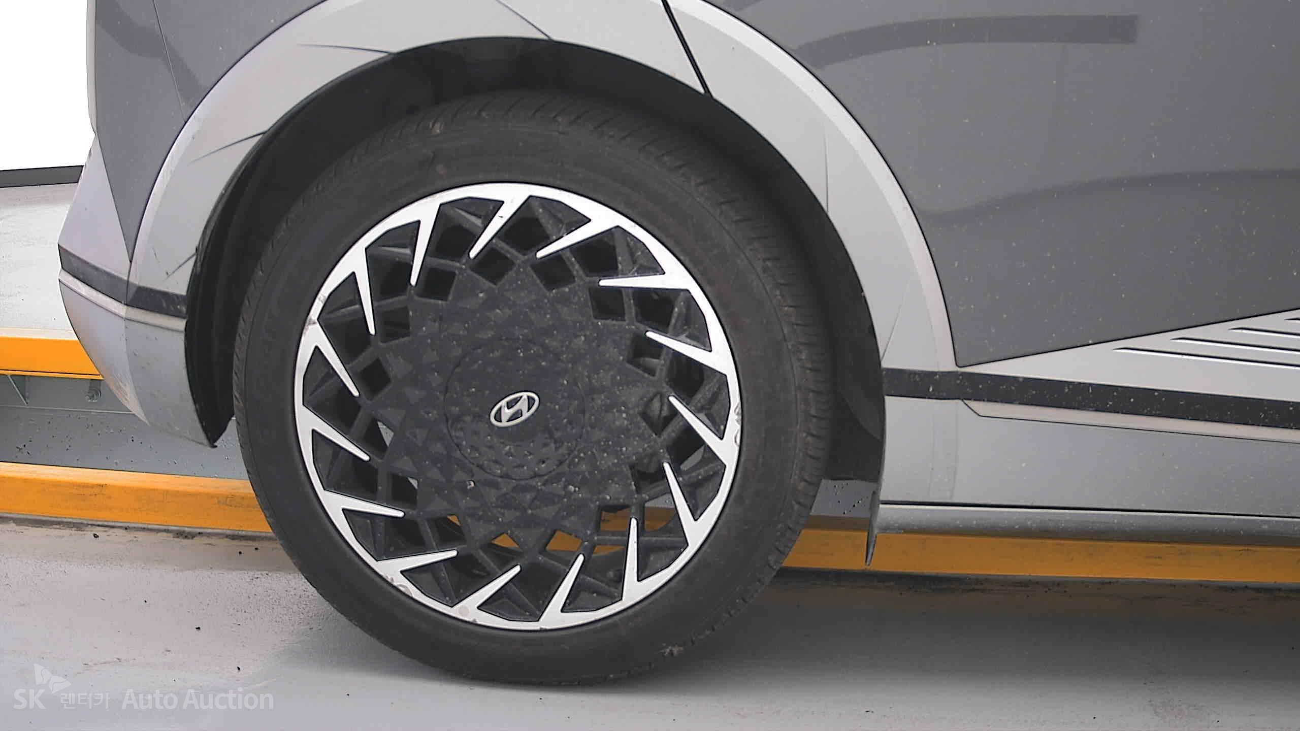 هيونداي Ioniq 2022 — صورة 27
