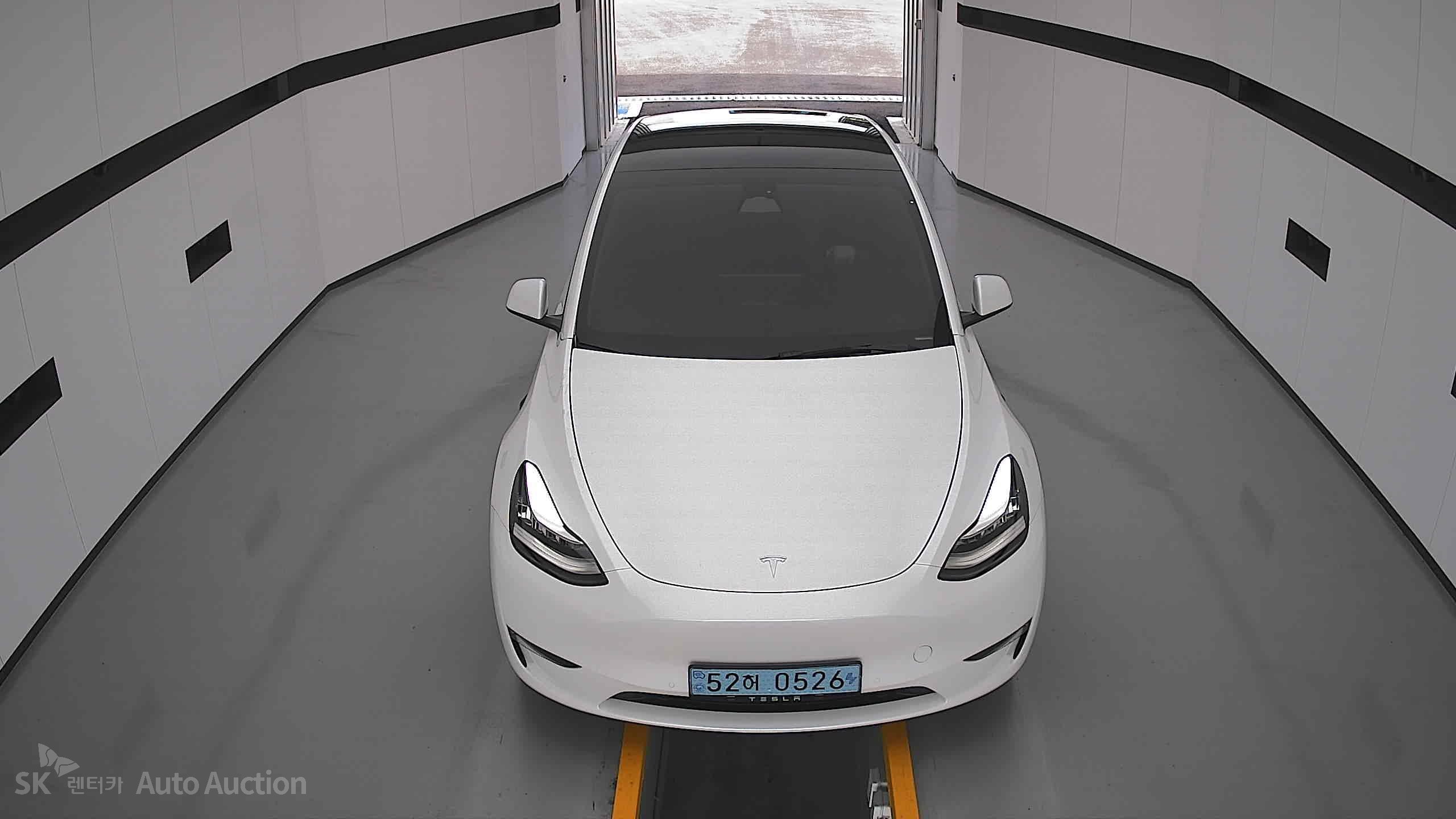 Tesla Model Y 2022 — صورة 24