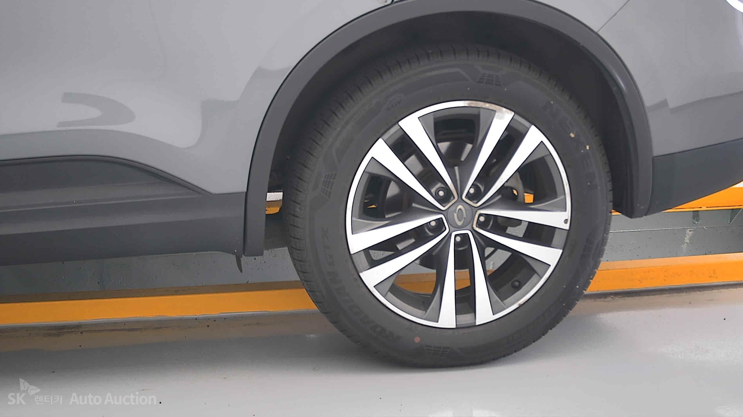 Renault Samsung Qm6 2021 — صورة 18