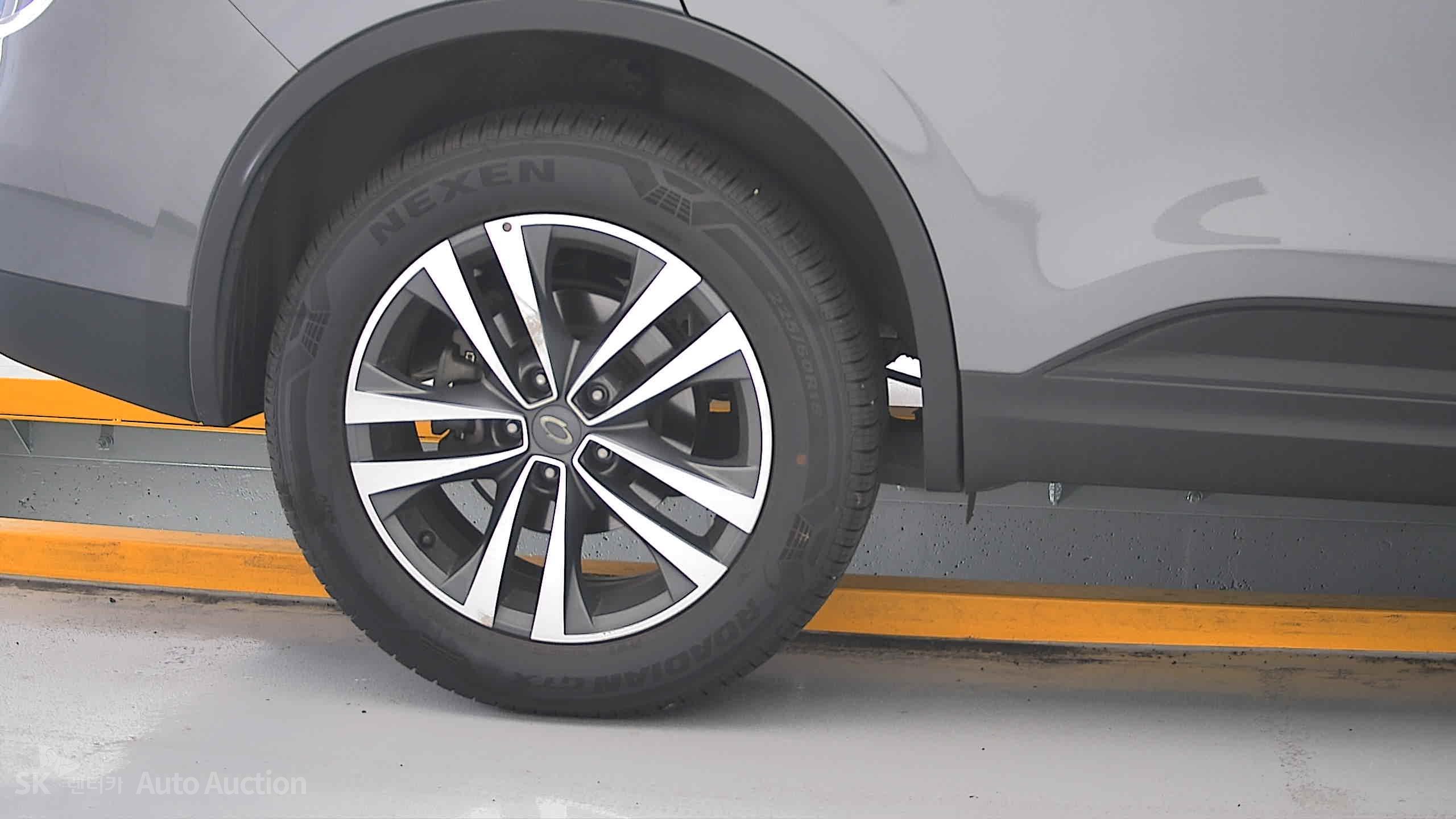 Renault Samsung Qm6 2021 — صورة 19