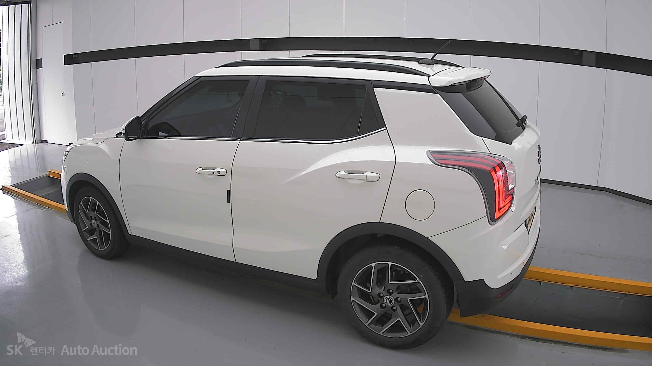 Kg Mobility (Ssangyong) Tivoli 2022 — صورة 14