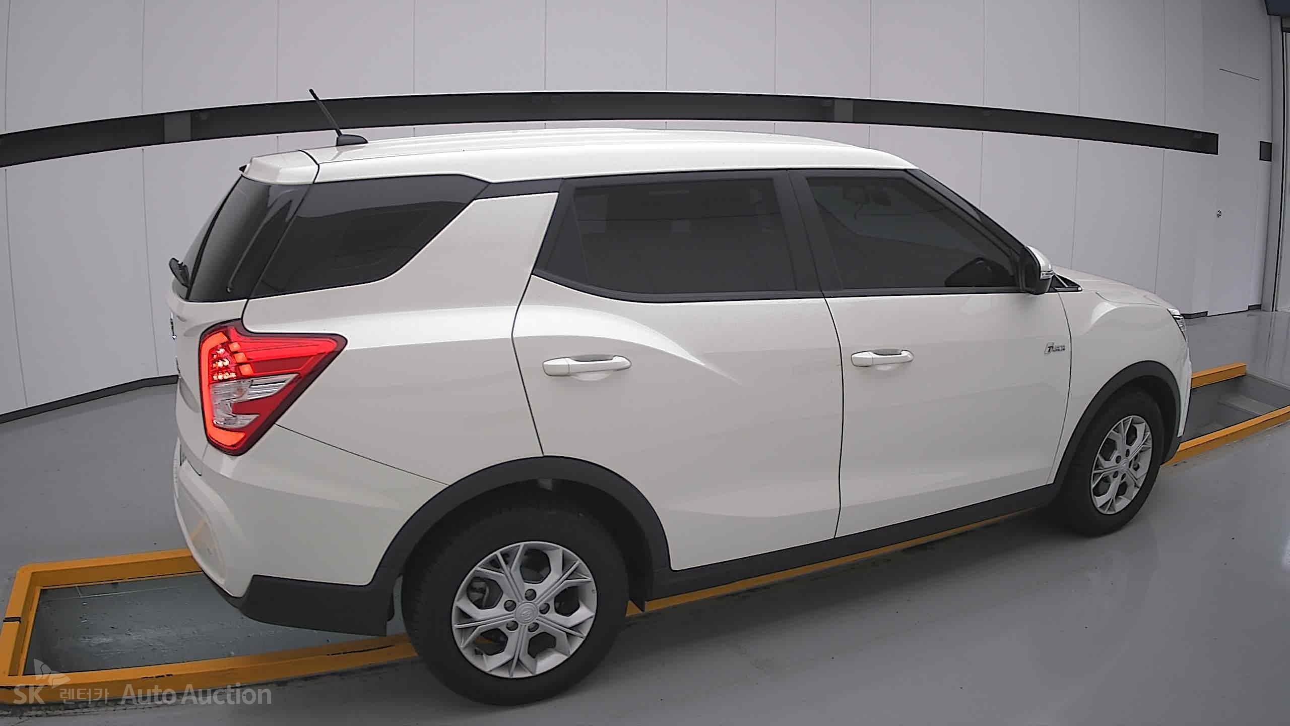 Kg Mobility (Ssangyong) Tivoli 2023 — صورة 18