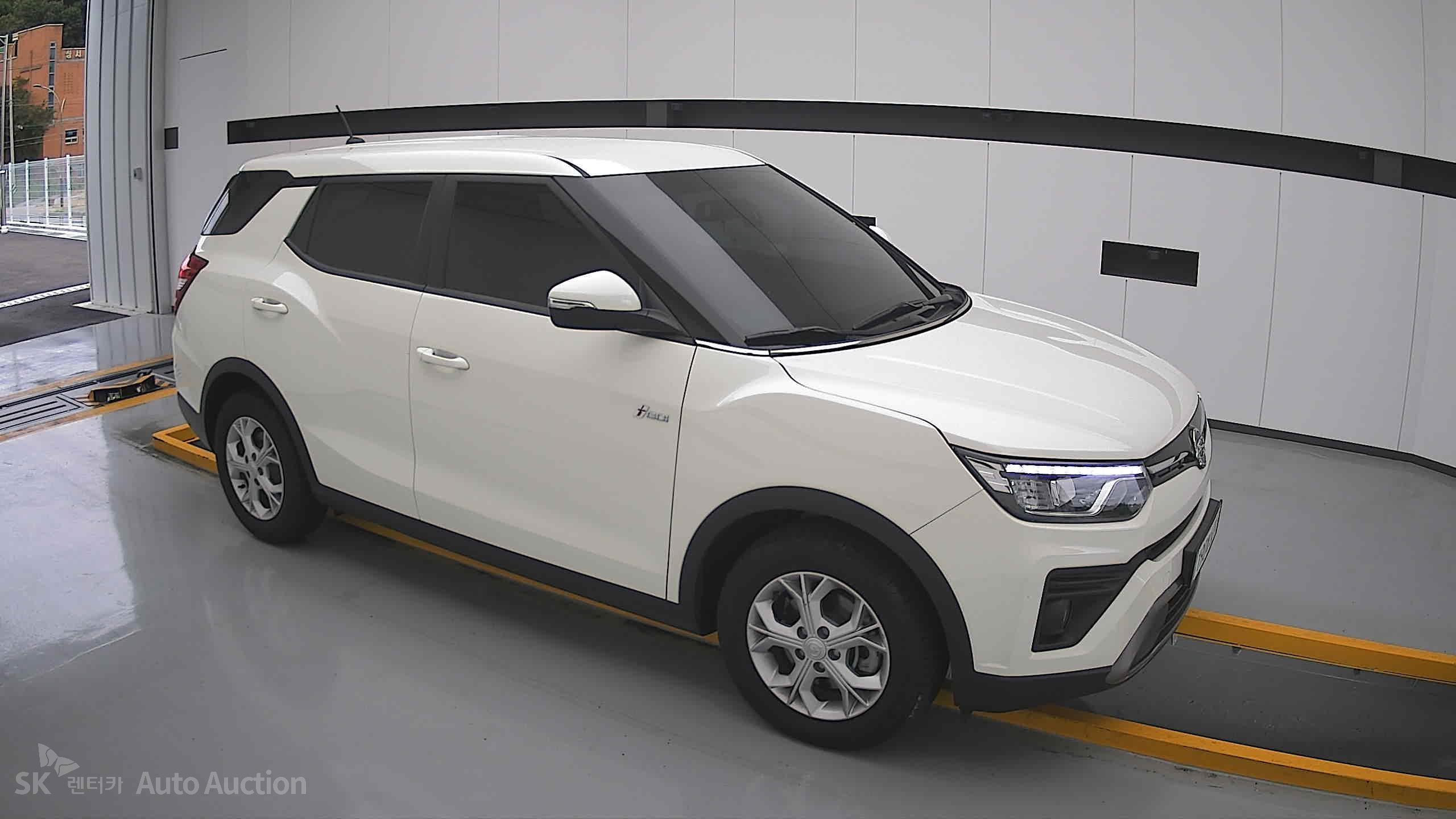 Kg Mobility (Ssangyong) Tivoli 2023 — صورة 20