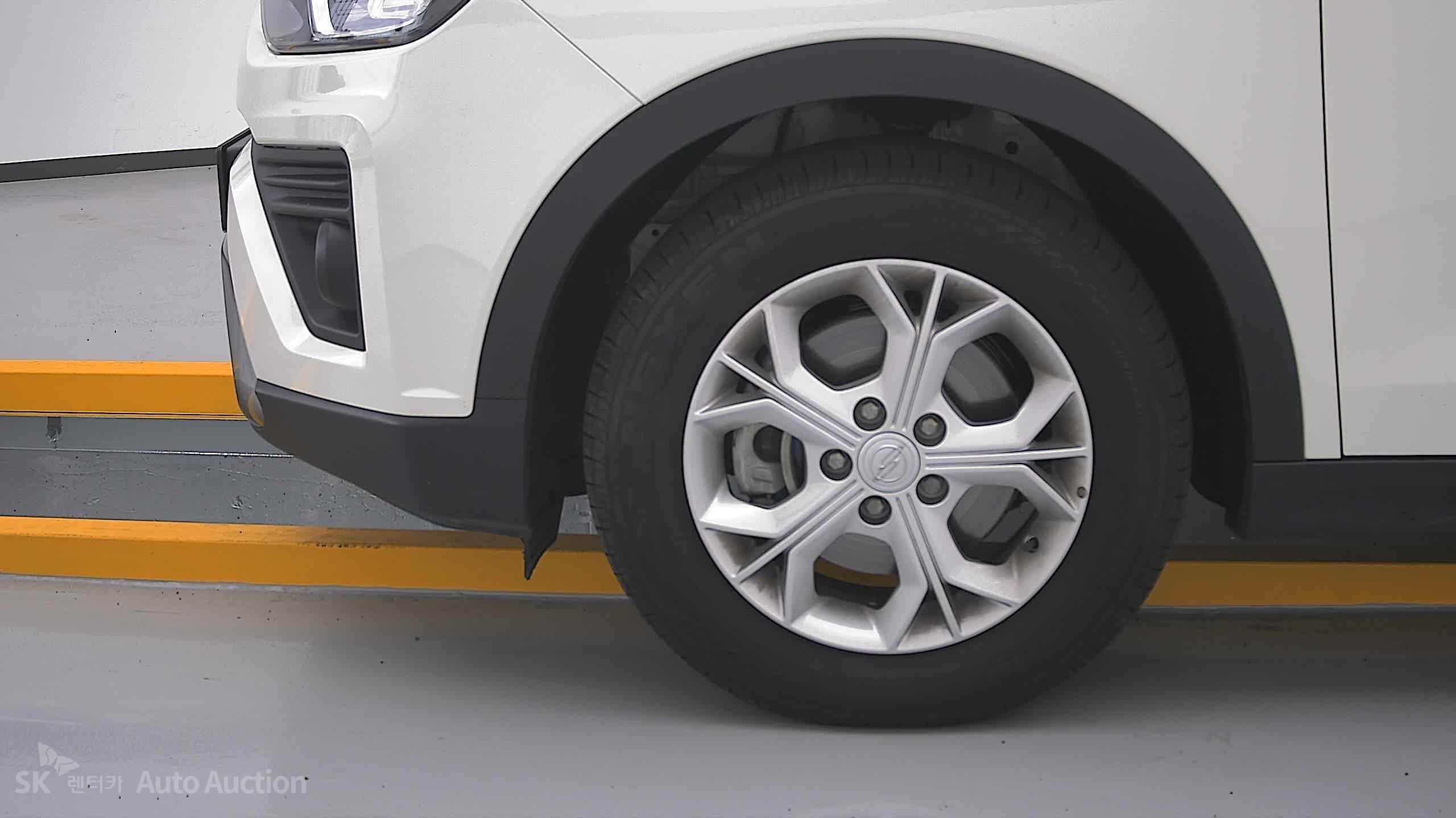 Kg Mobility (Ssangyong) Tivoli 2023 — صورة 25