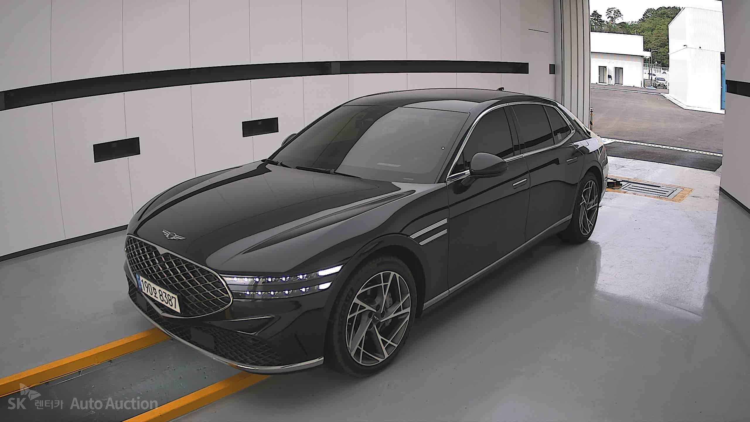 جينيسيس G90 2022 — صورة 11