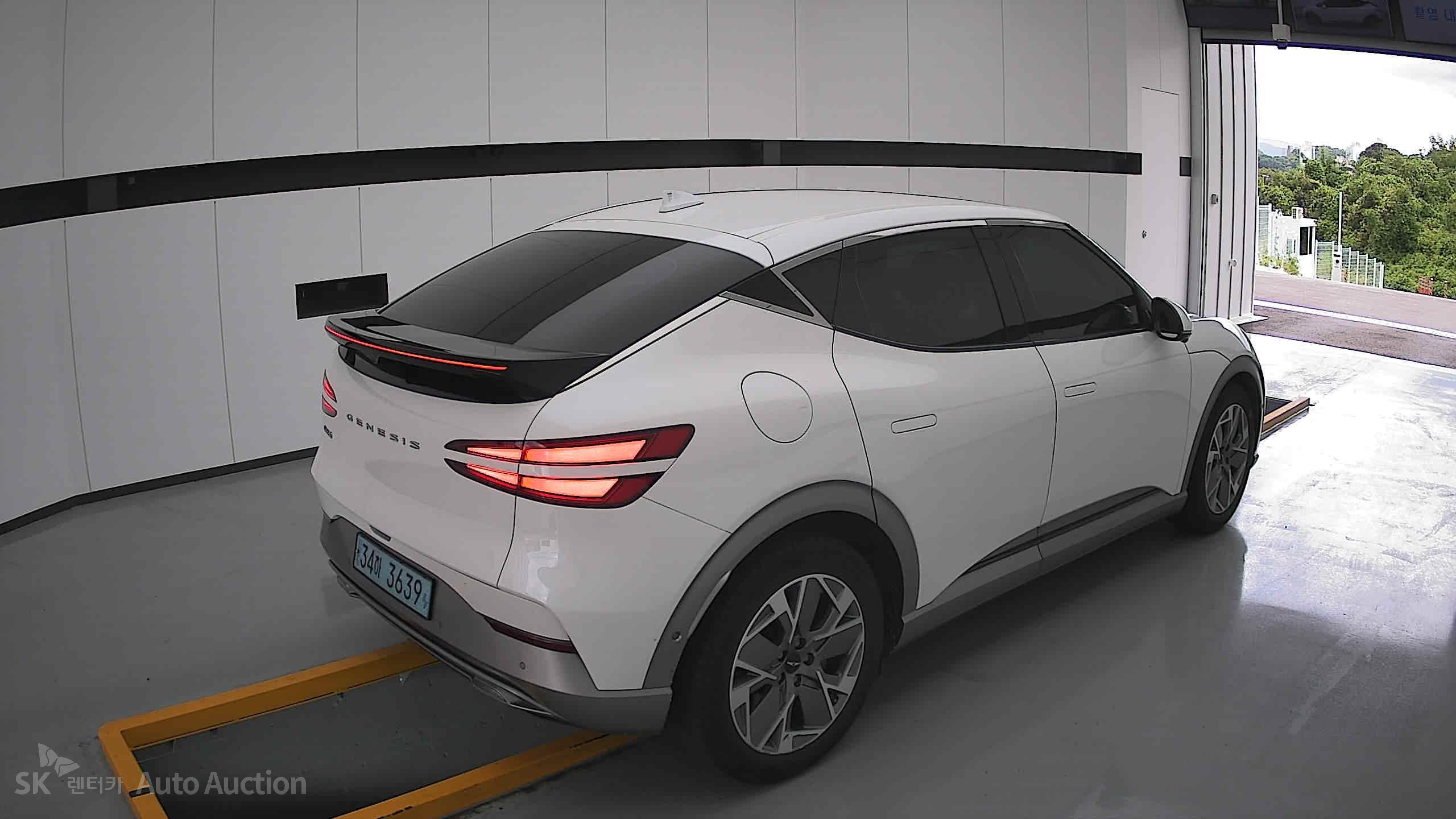 جينيسيس Gv60 2022 — صورة 17