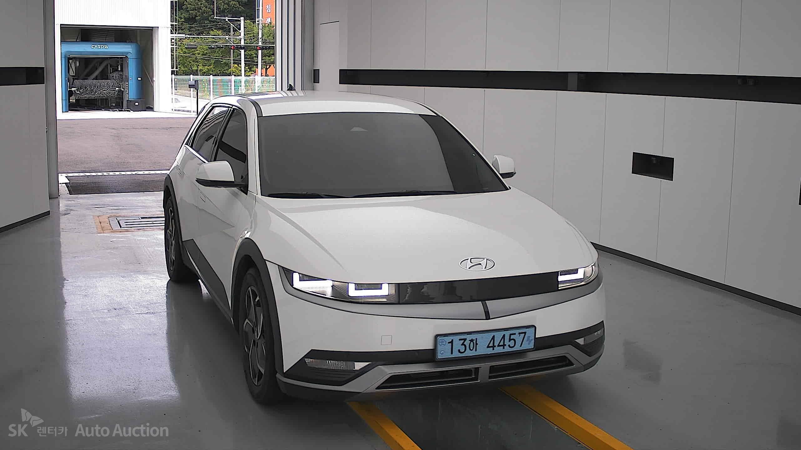 هيونداي Ioniq 2022 — صورة 22