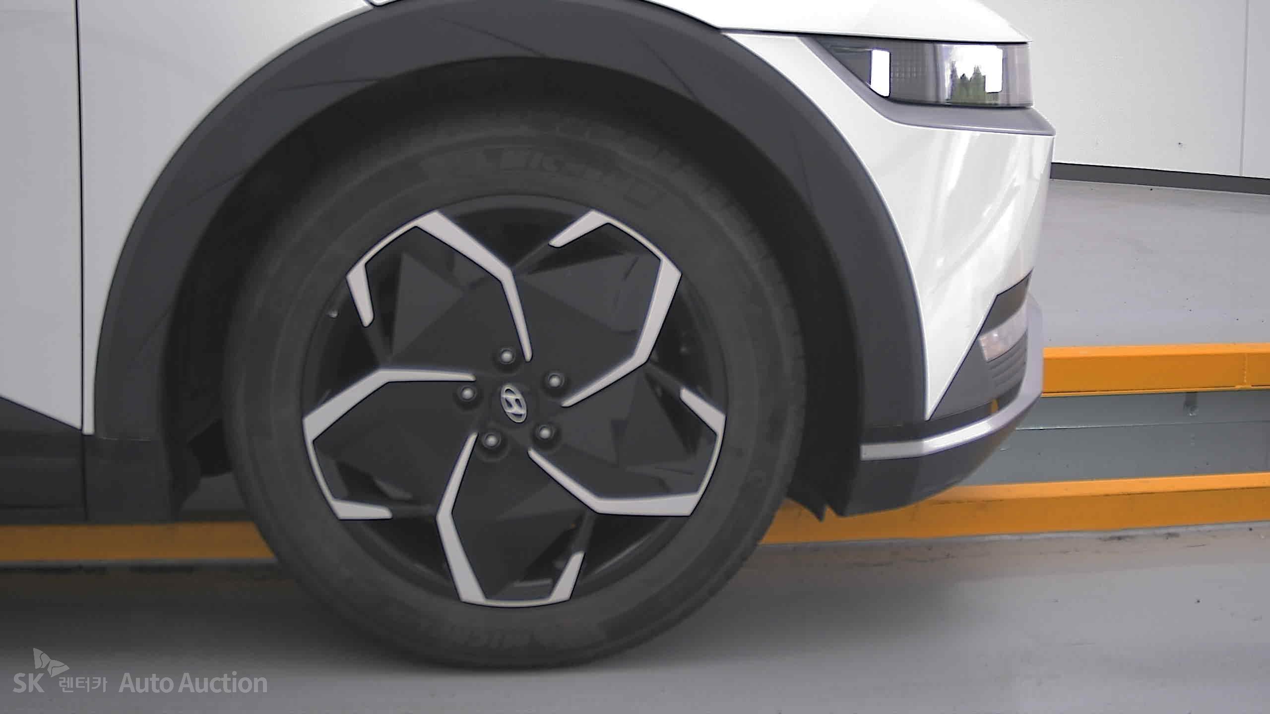 هيونداي Ioniq 2022 — صورة 28