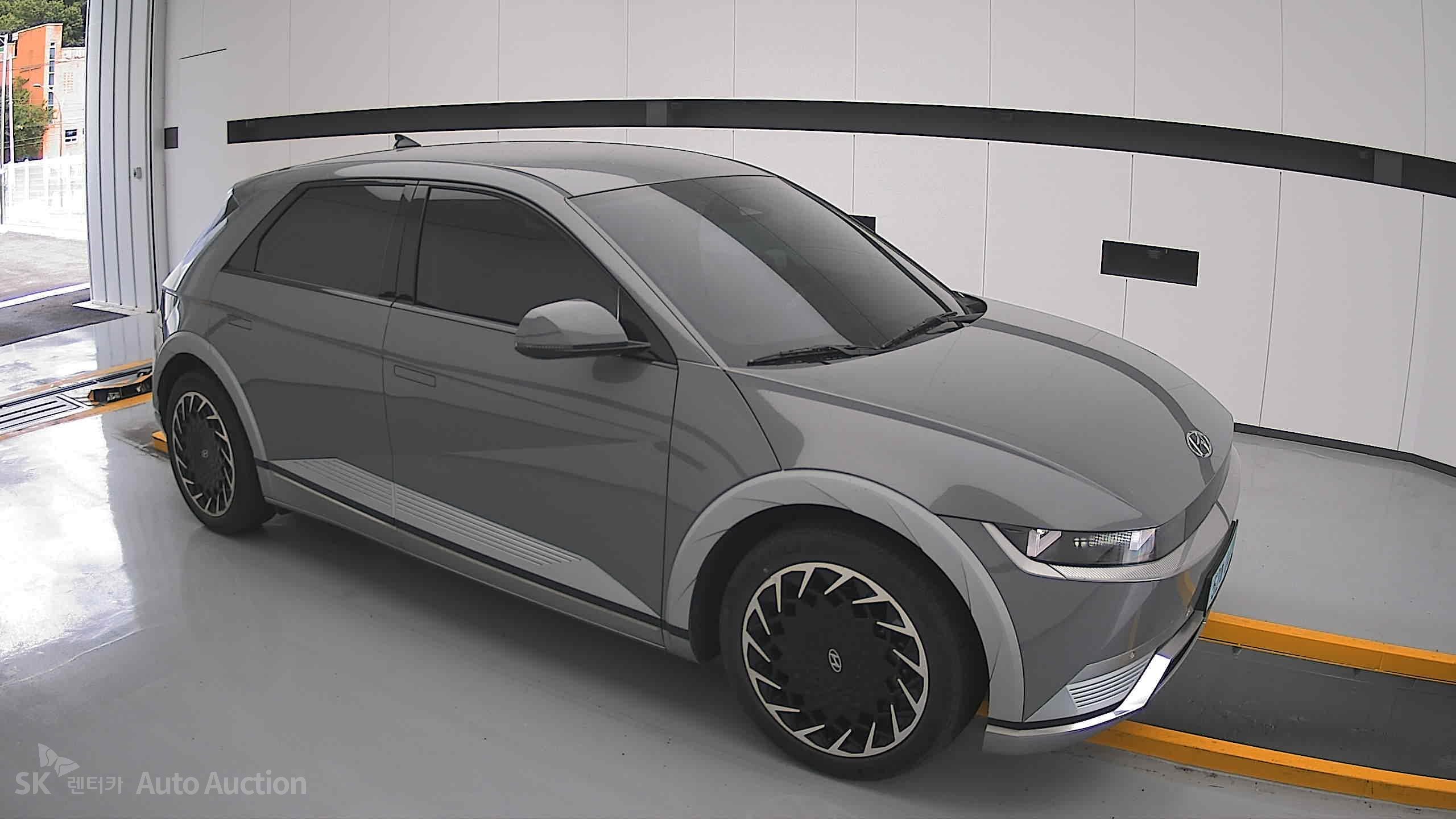 هيونداي Ioniq 2022 — صورة 20