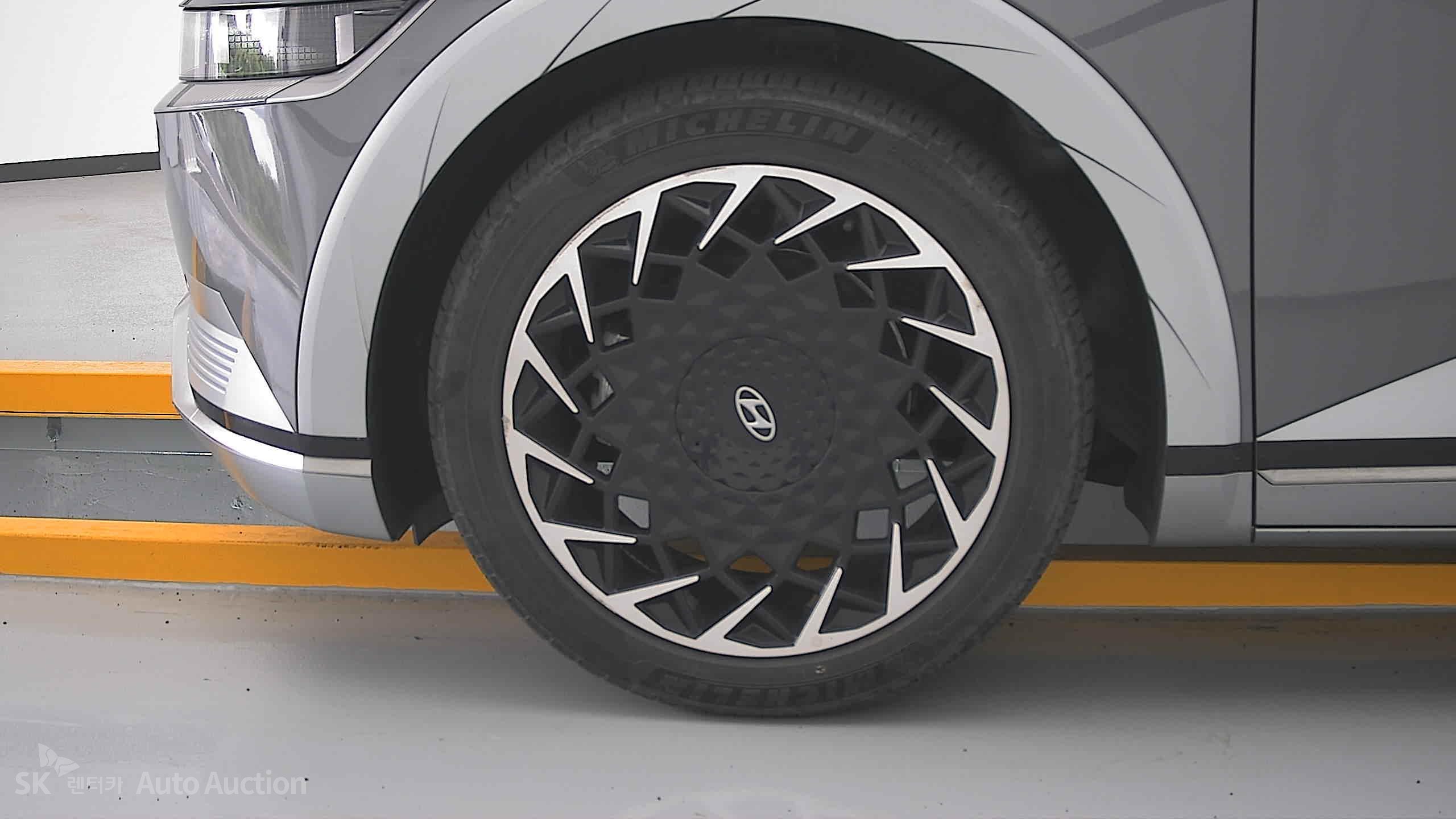 هيونداي Ioniq 2022 — صورة 25