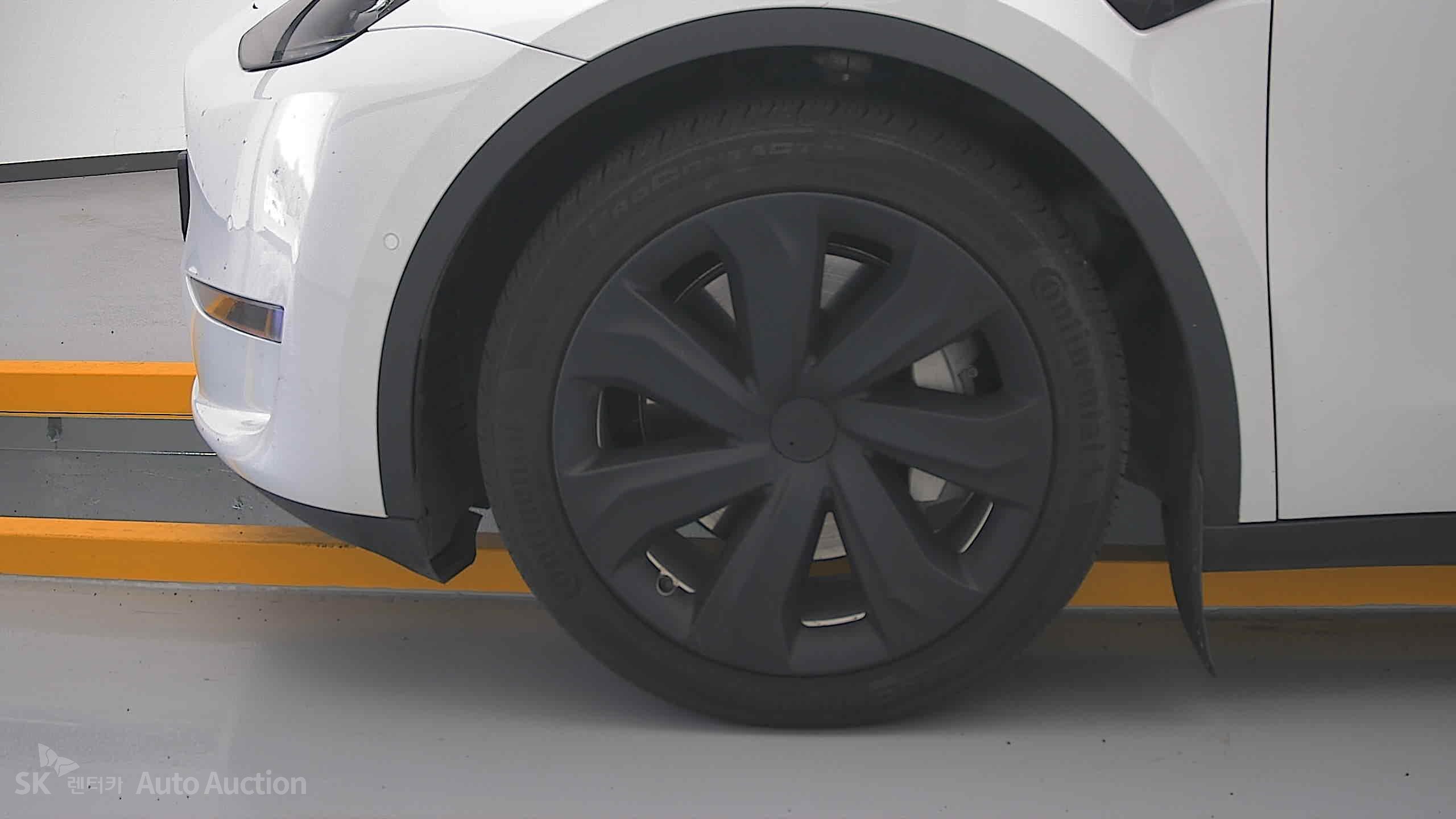 Tesla Model Y 2022 — صورة 25