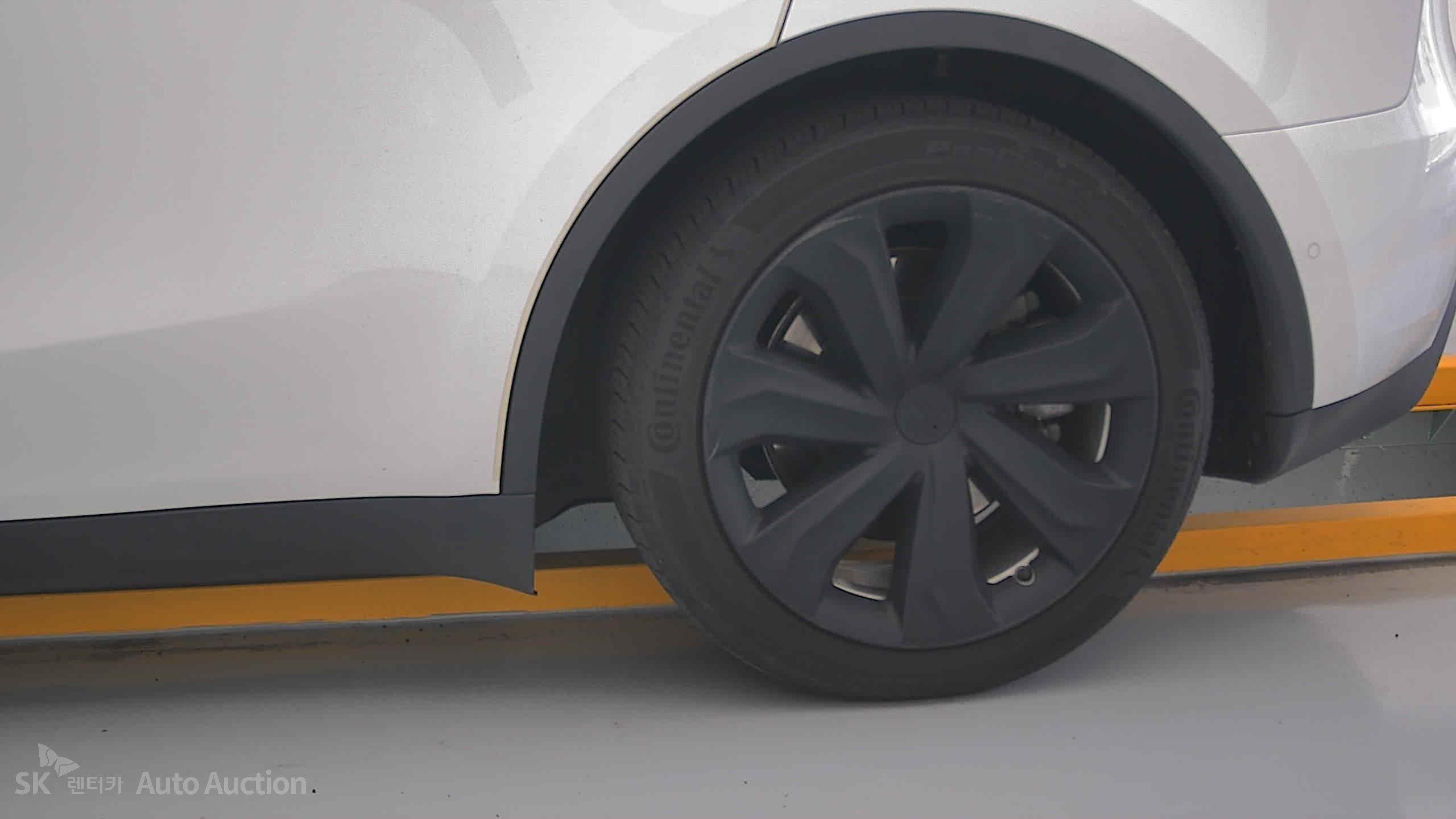Tesla Model Y 2022 — صورة 26
