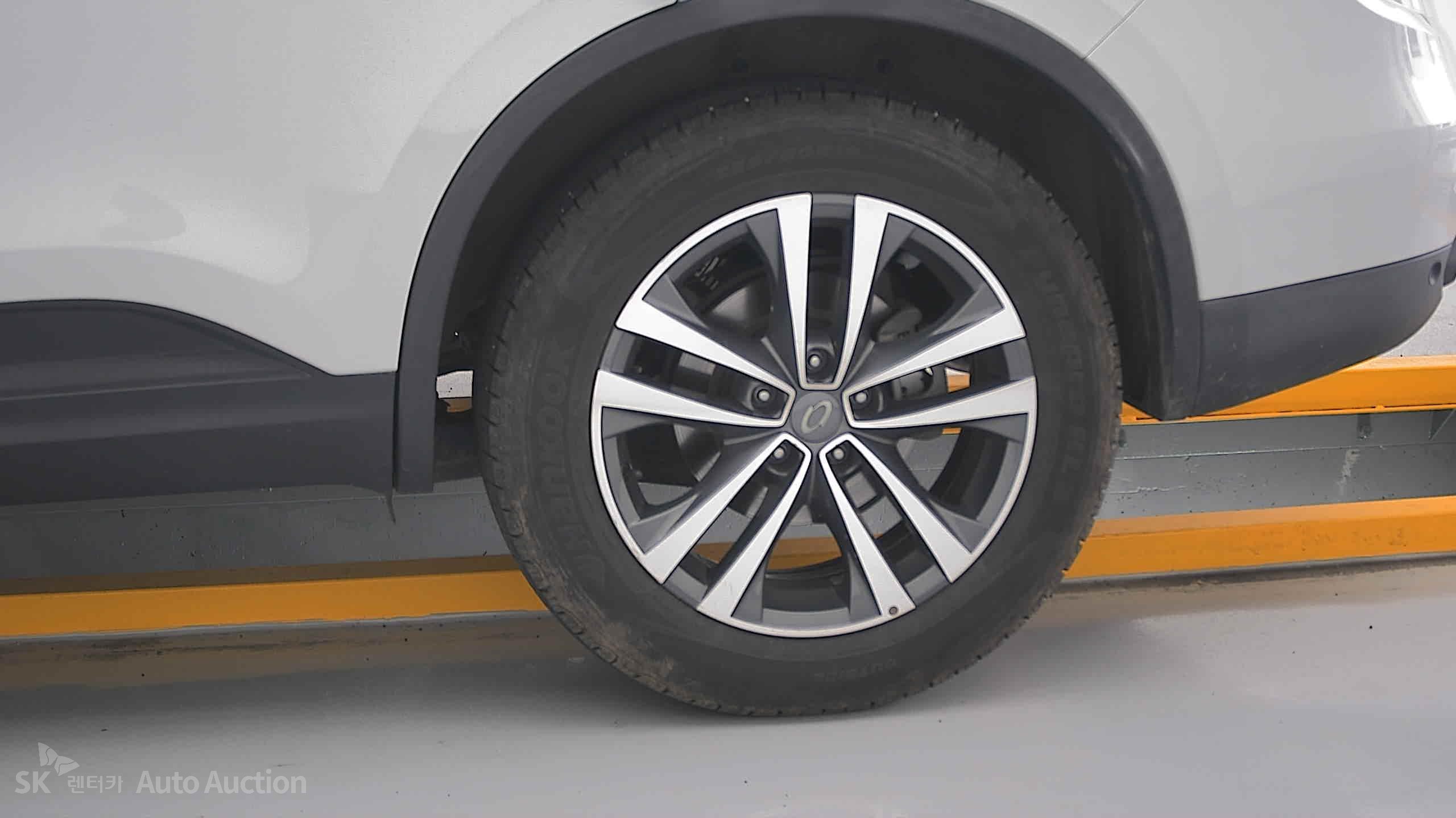 Renault Samsung Qm6 2021 — صورة 18