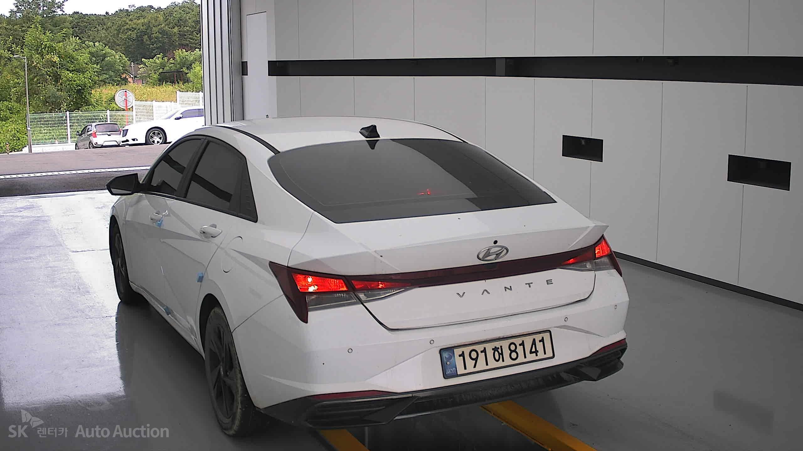 هيونداي أفانتي 2023 — صورة 15