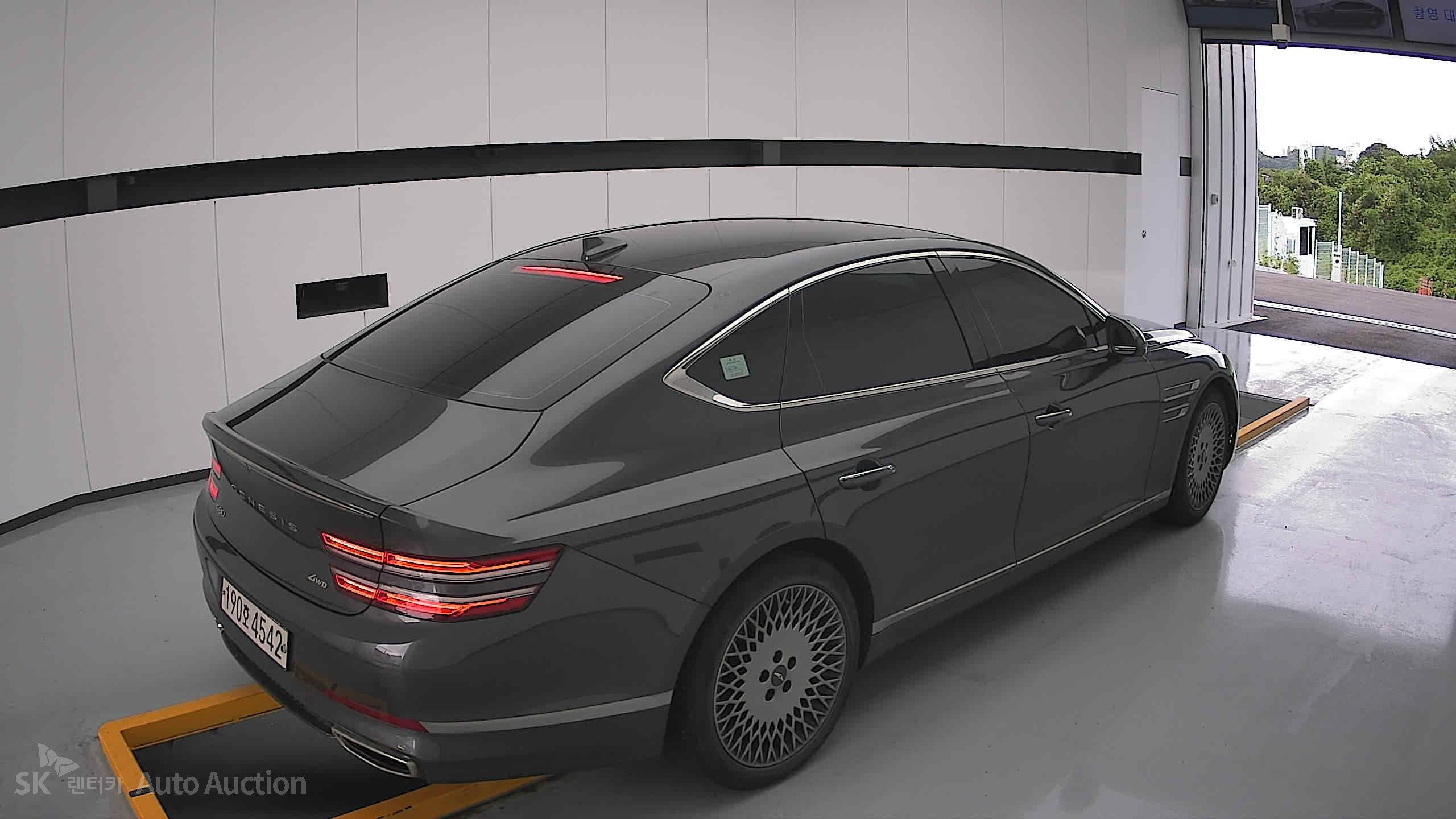 جينيسيس G80 2022 — صورة 17