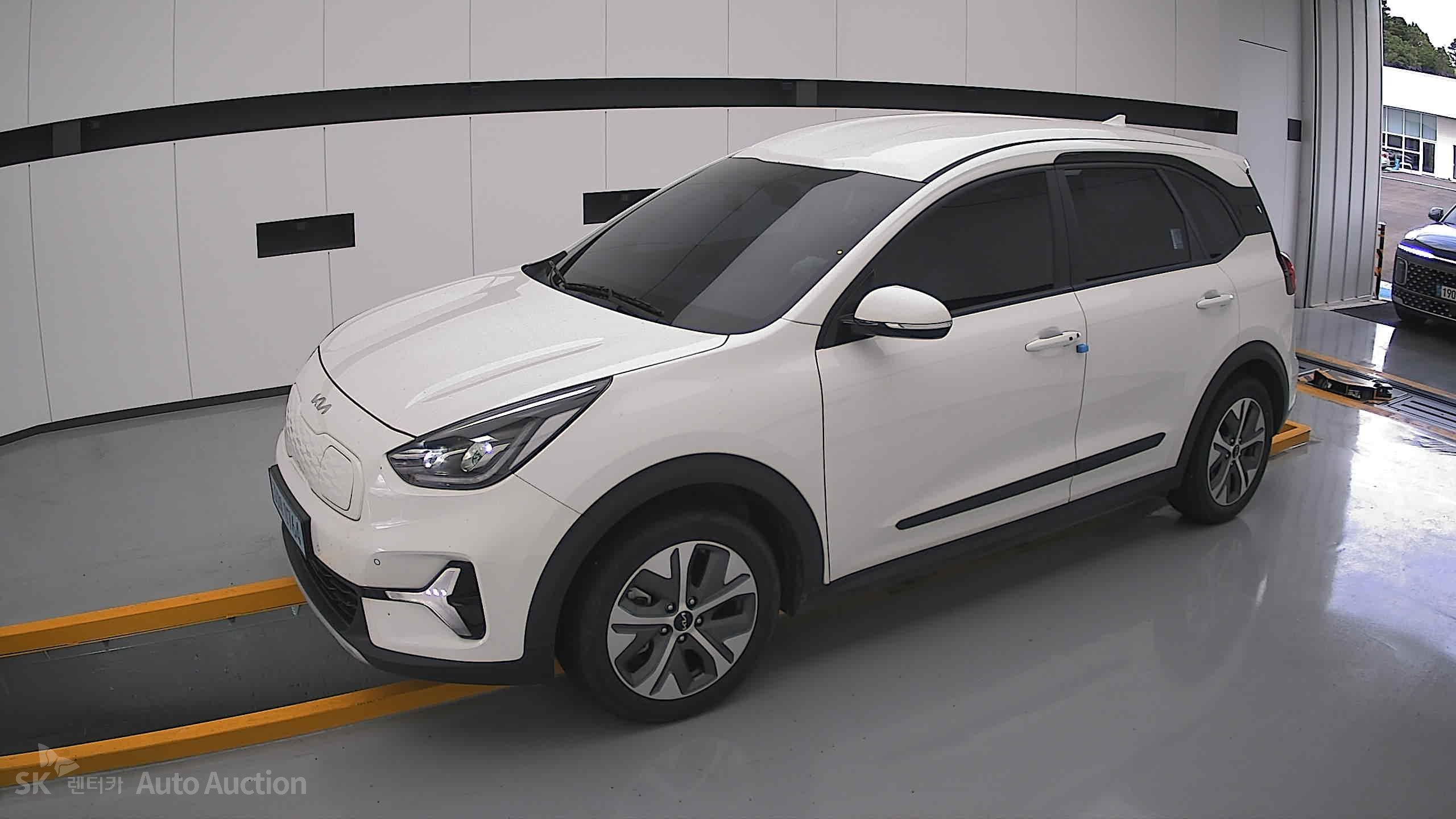 كيا Niro 2023 — صورة 12