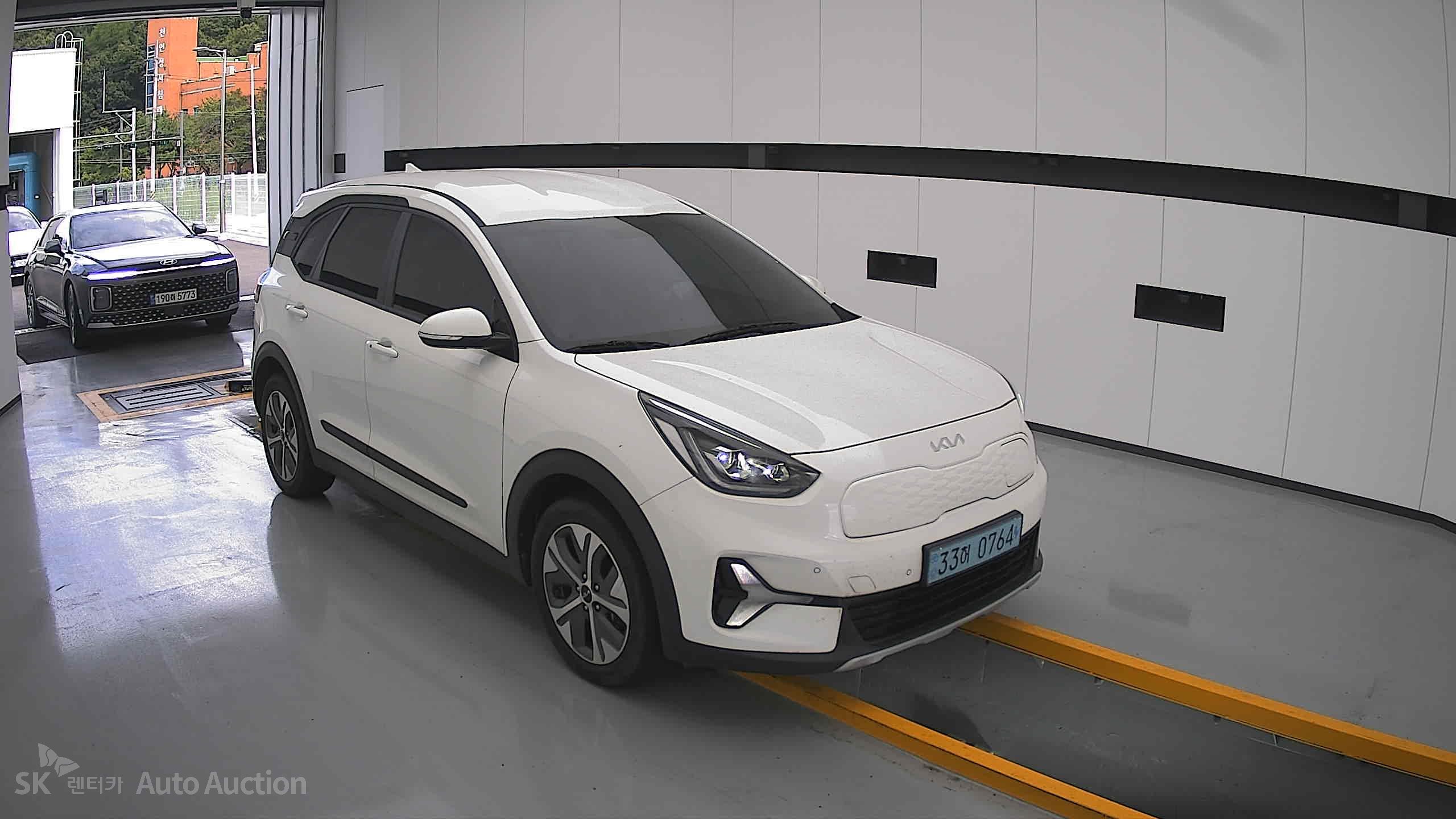 كيا Niro 2023 — صورة 21