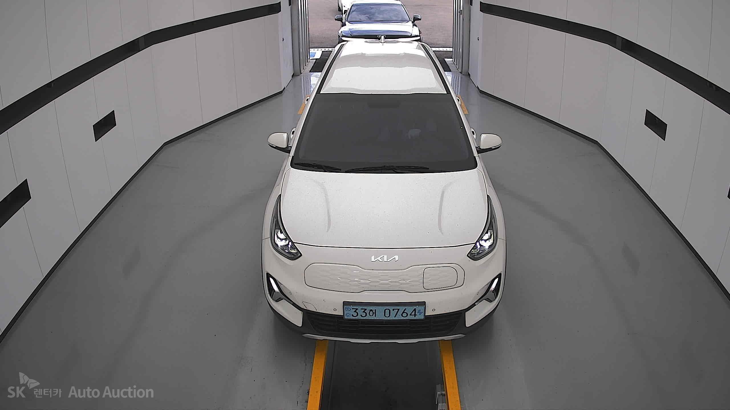 كيا Niro 2023 — صورة 24