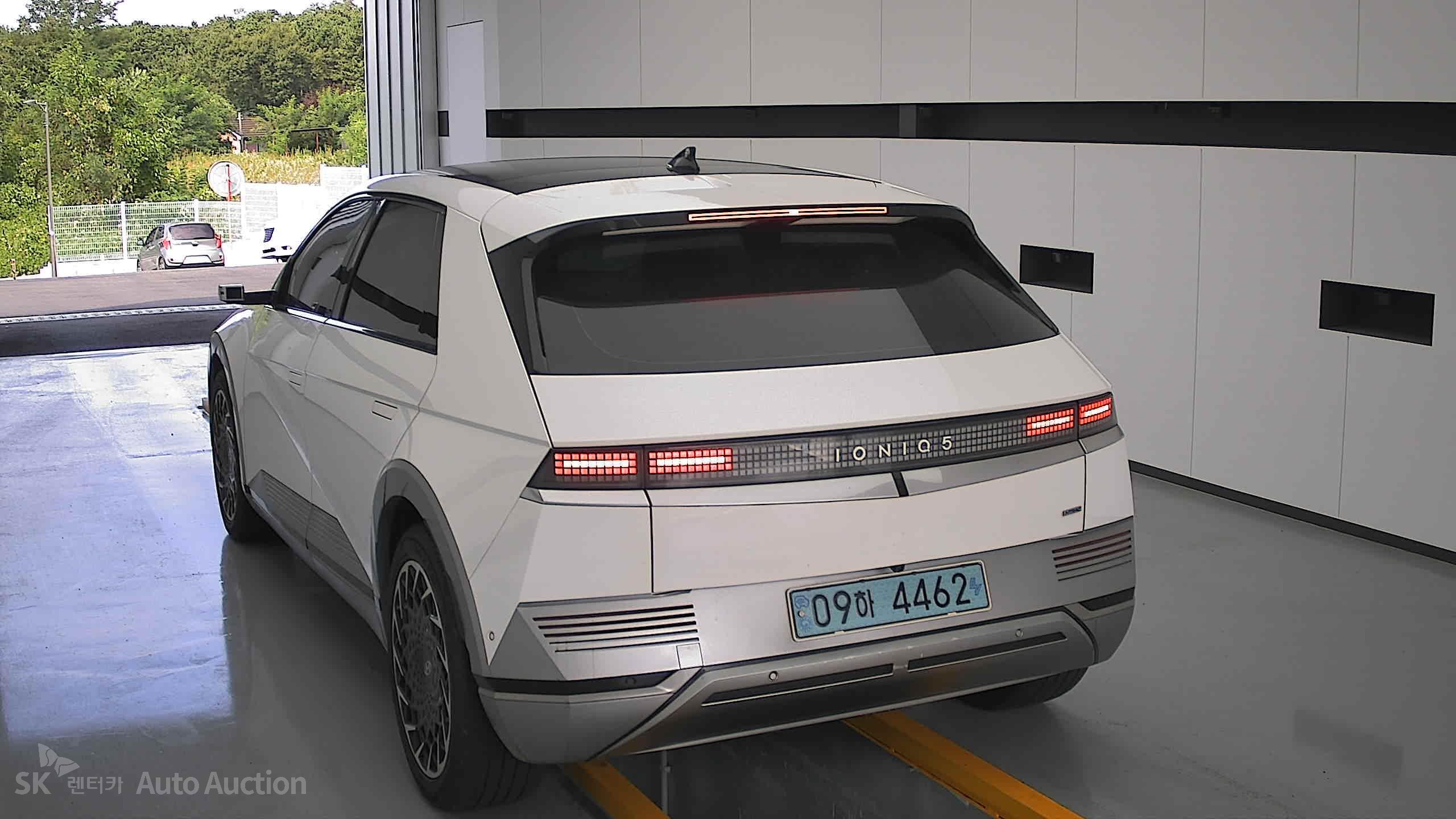 هيونداي Ioniq 2023 — صورة 15