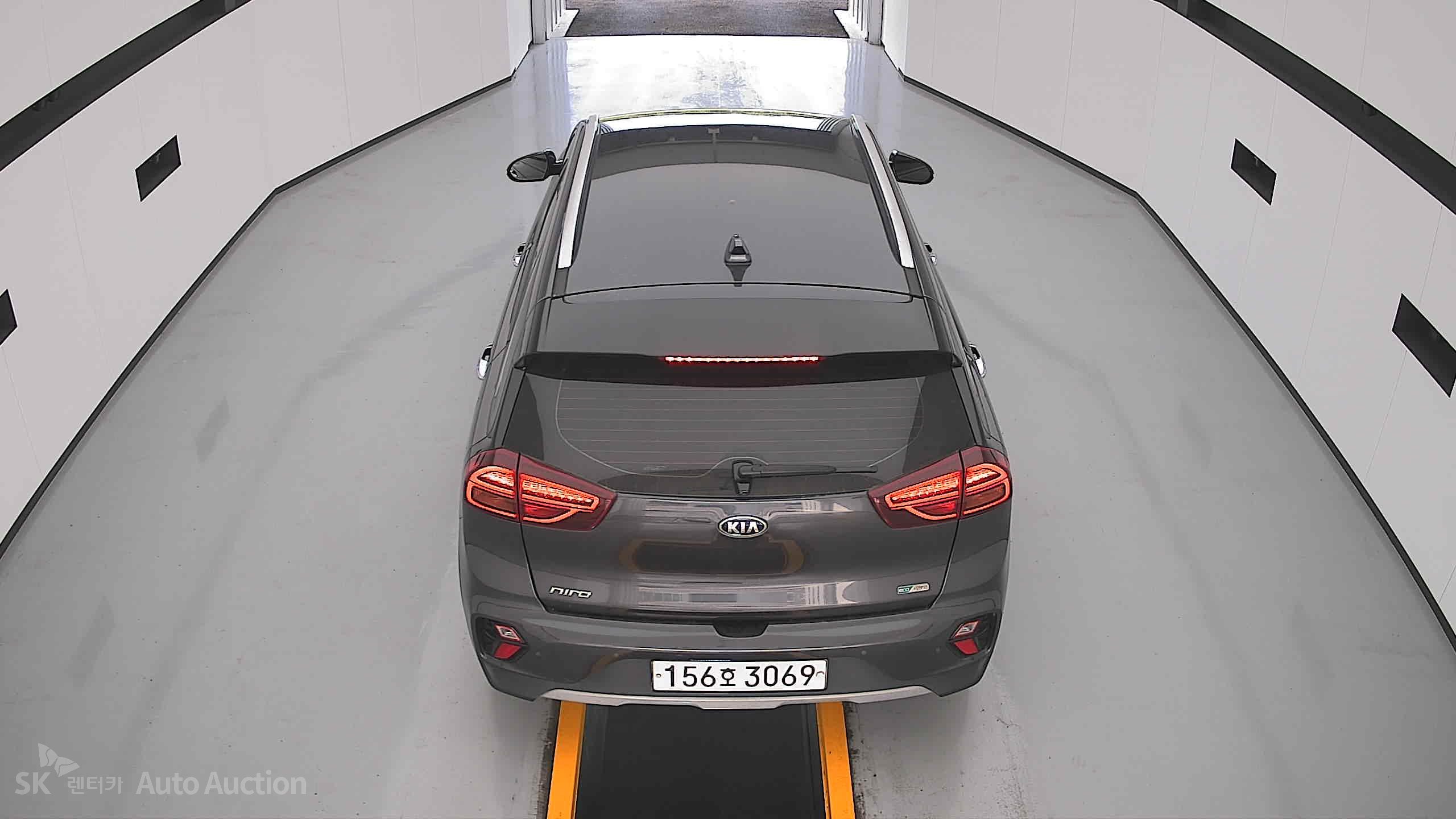 كيا Niro 2021 — صورة 23