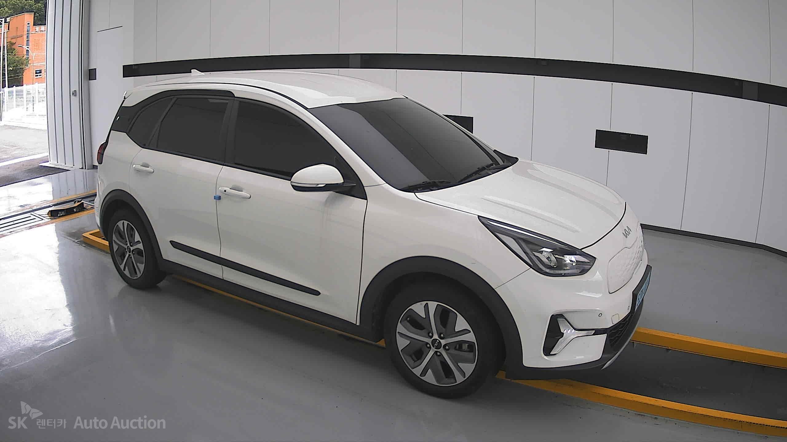 كيا Niro 2023 — صورة 20