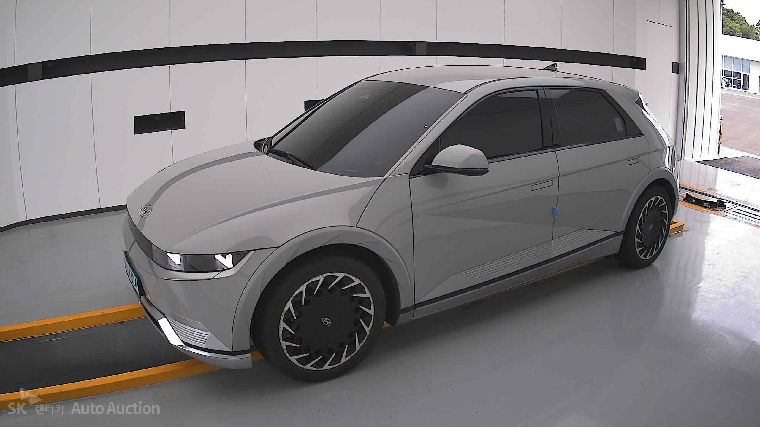 هيونداي Ioniq 2022 — صورة 12