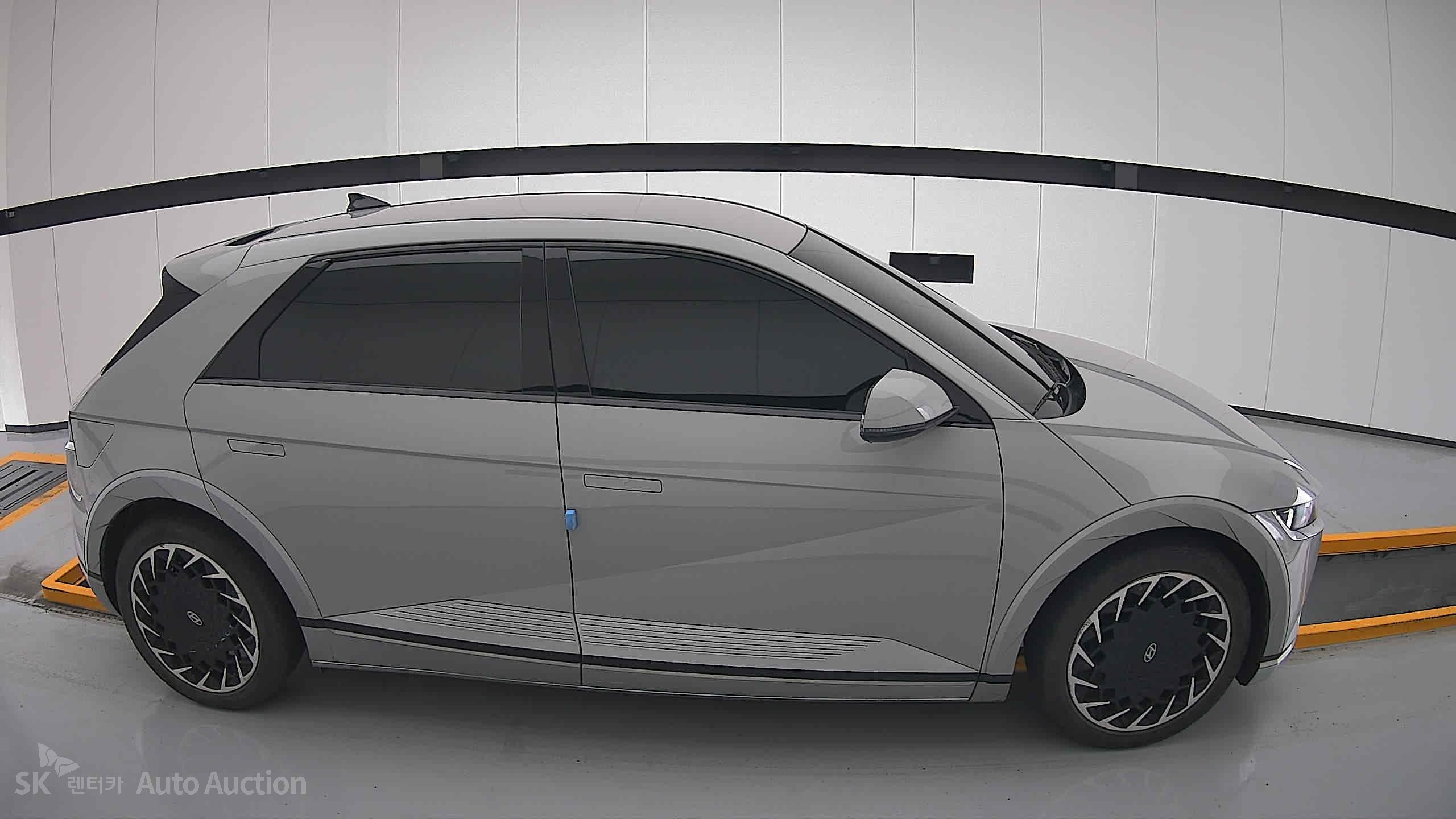 هيونداي Ioniq 2022 — صورة 19