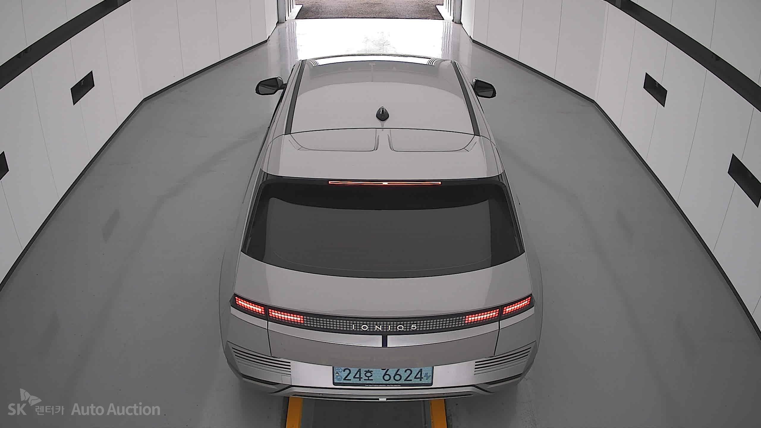 هيونداي Ioniq 2022 — صورة 23
