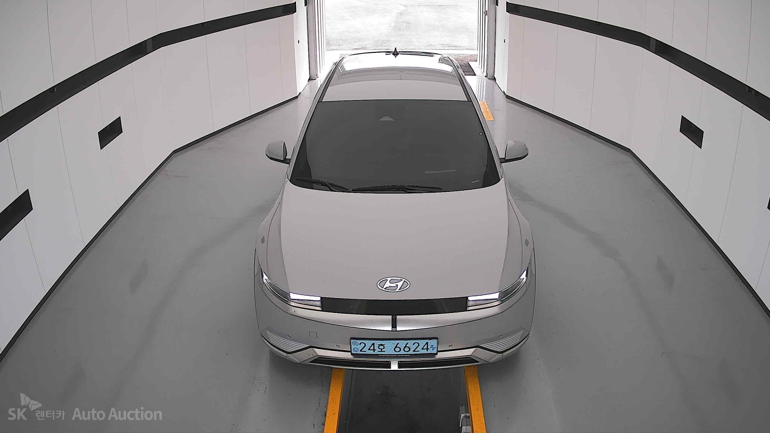 هيونداي Ioniq 2022 — صورة 24