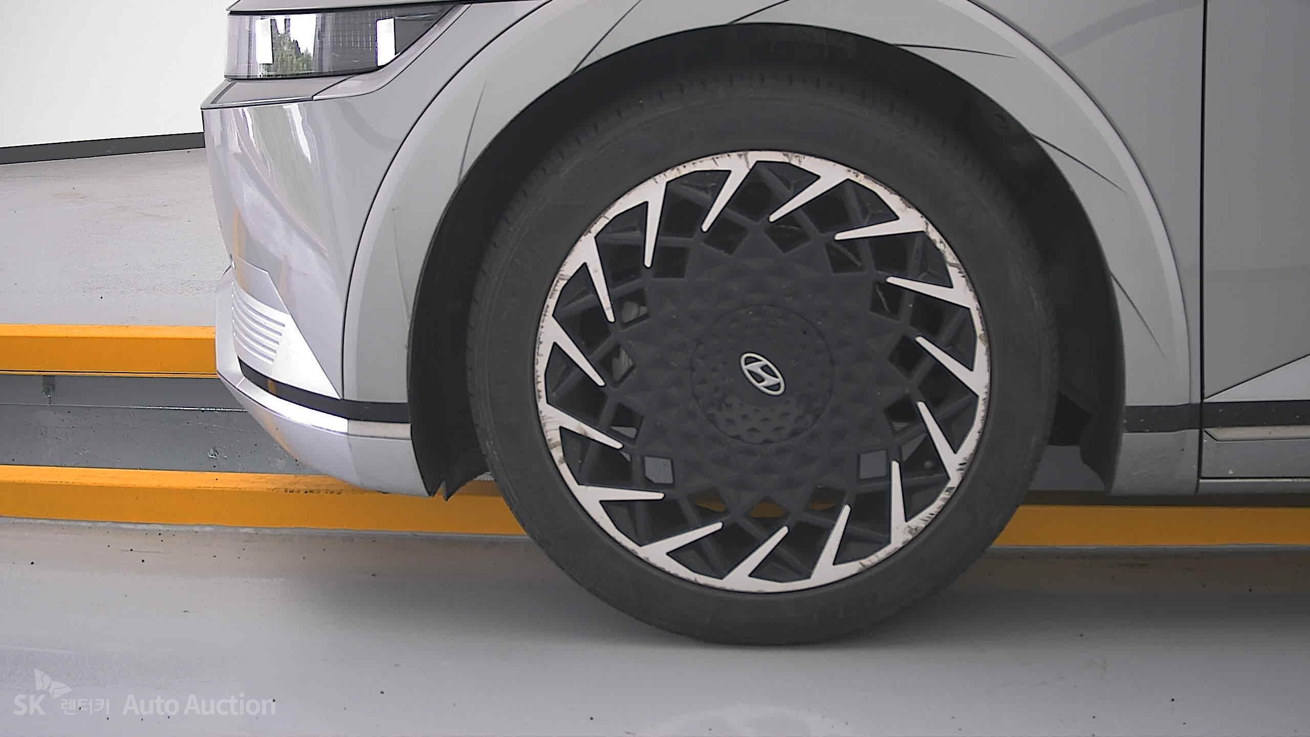 هيونداي Ioniq 2022 — صورة 25