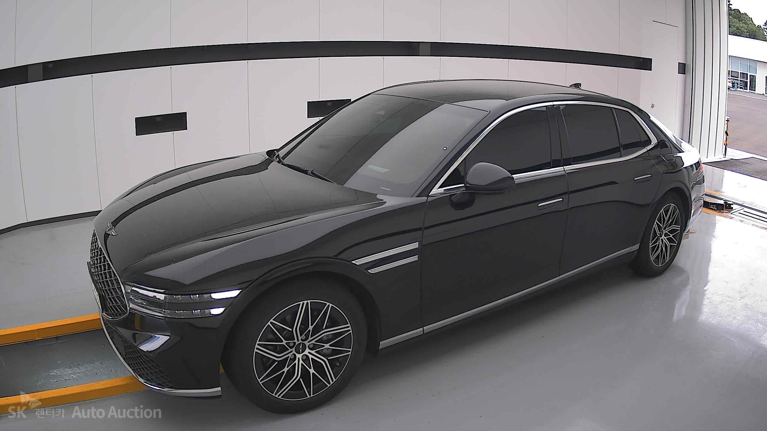 جينيسيس G90 2022 — صورة 12