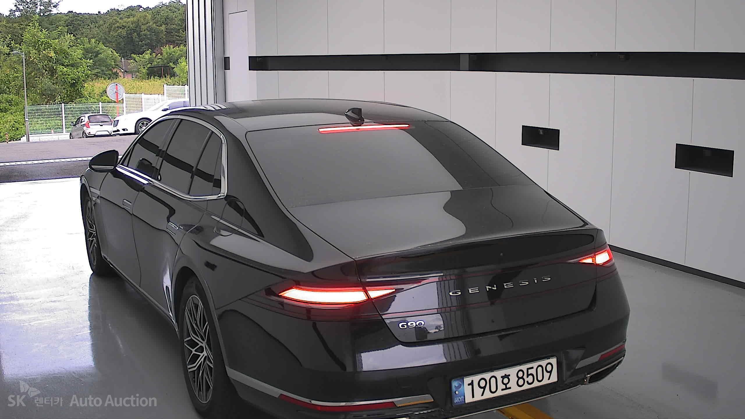 جينيسيس G90 2022 — صورة 15