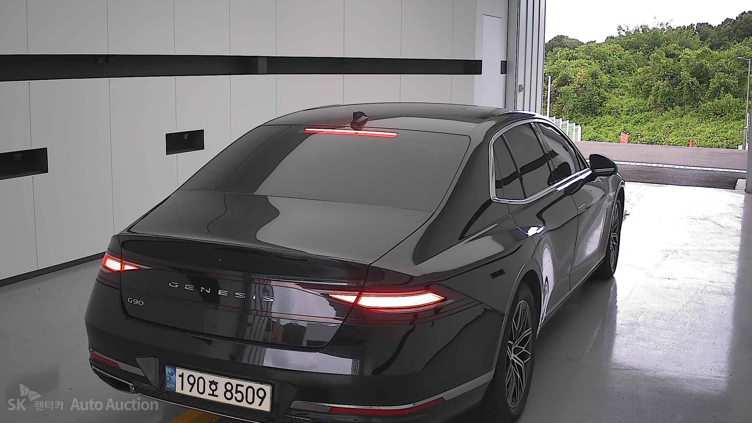 جينيسيس G90 2022 — صورة 16