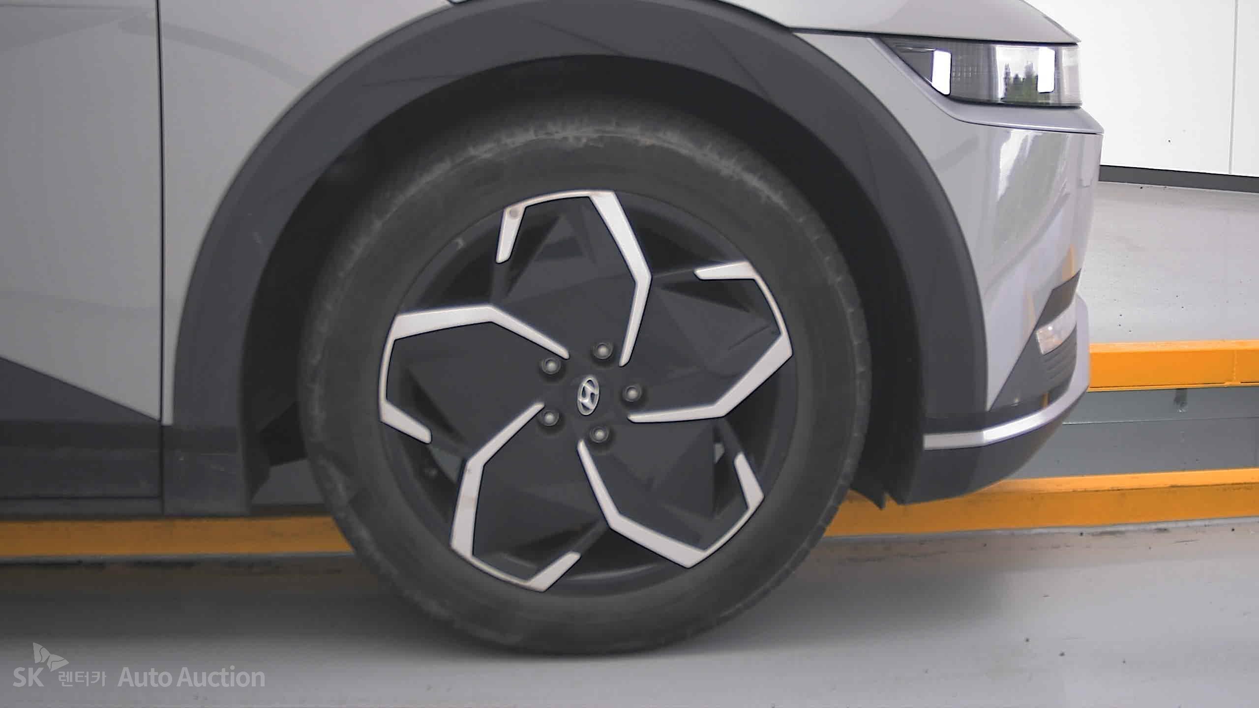 هيونداي Ioniq 2022 — صورة 28