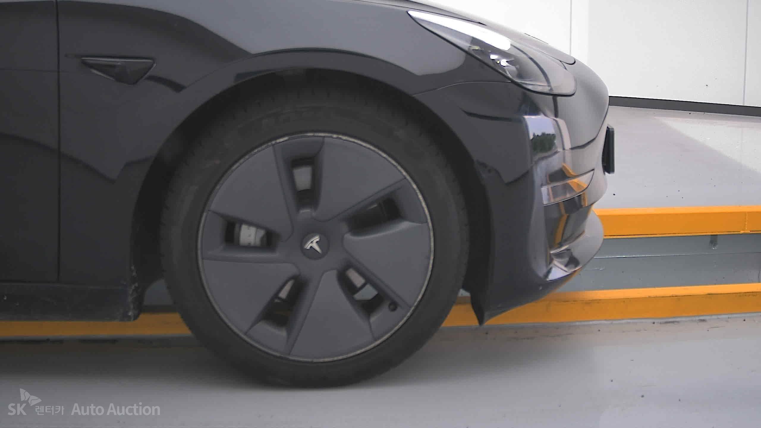 Tesla Model 3 2022 — صورة 28