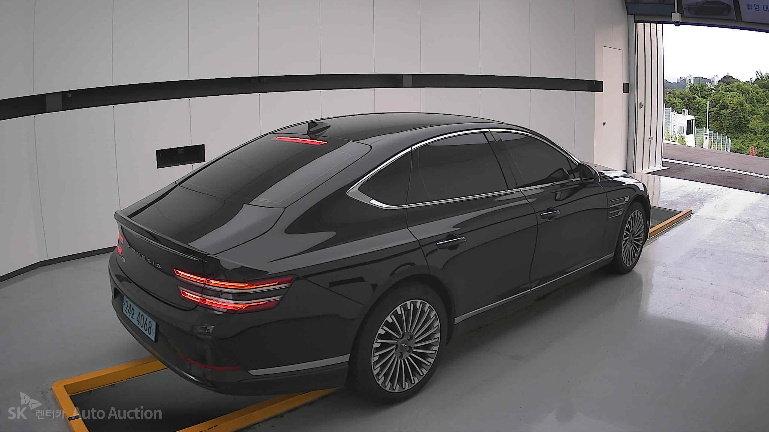 جينيسيس Eg80 2022 — صورة 17