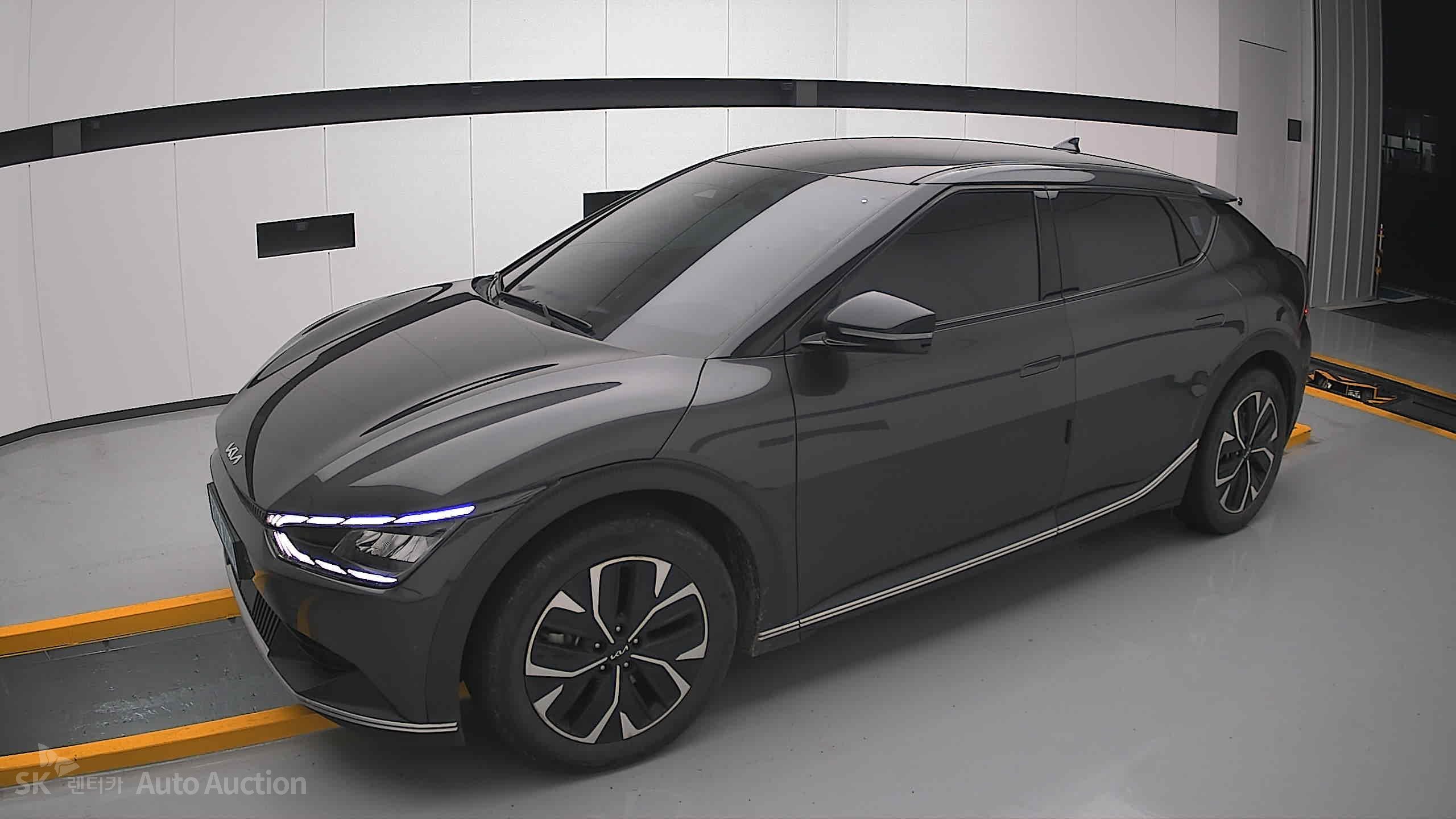 كيا Ev6 2022 — صورة 12