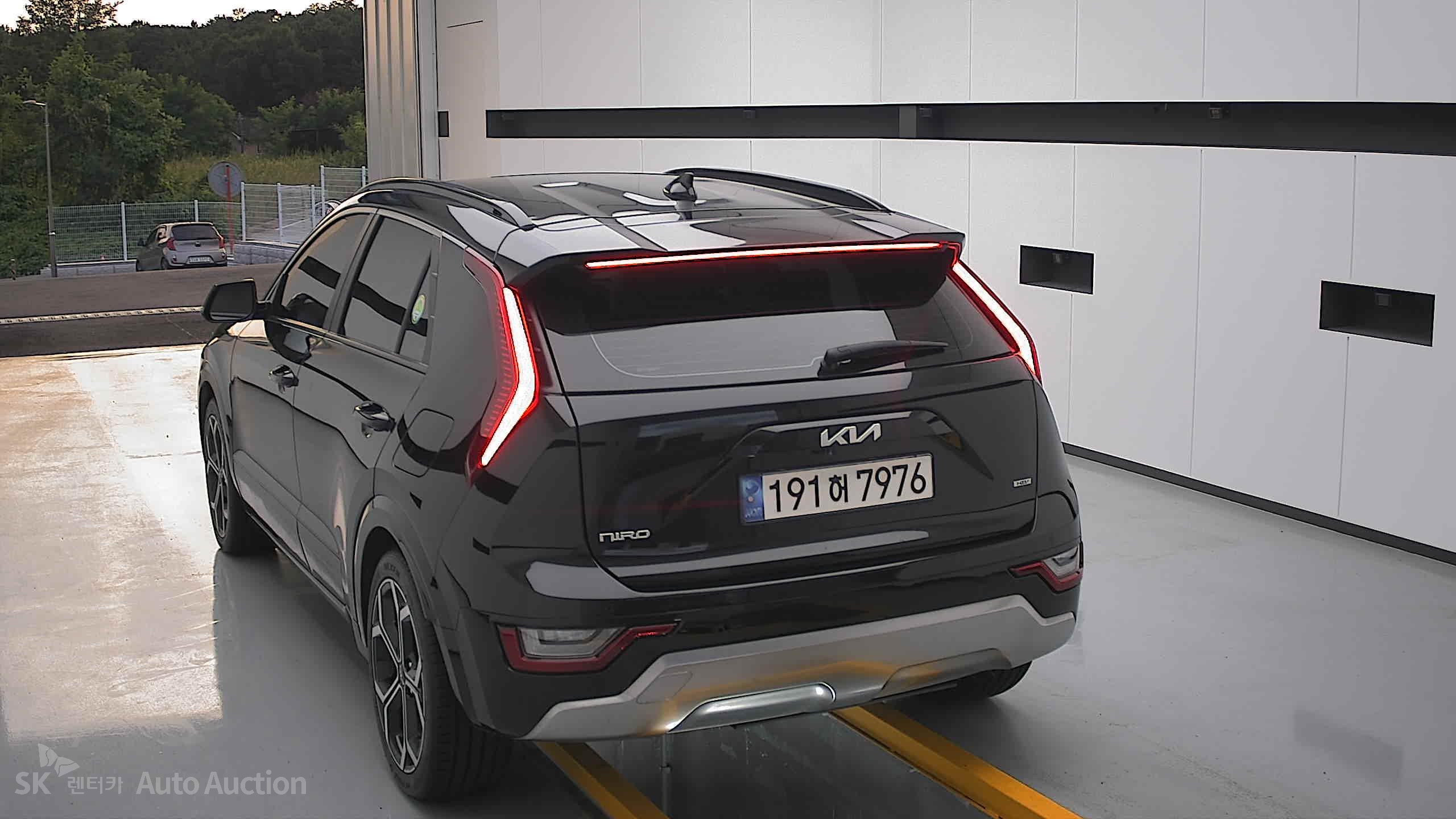 كيا All-New Niro 2023 — صورة 15