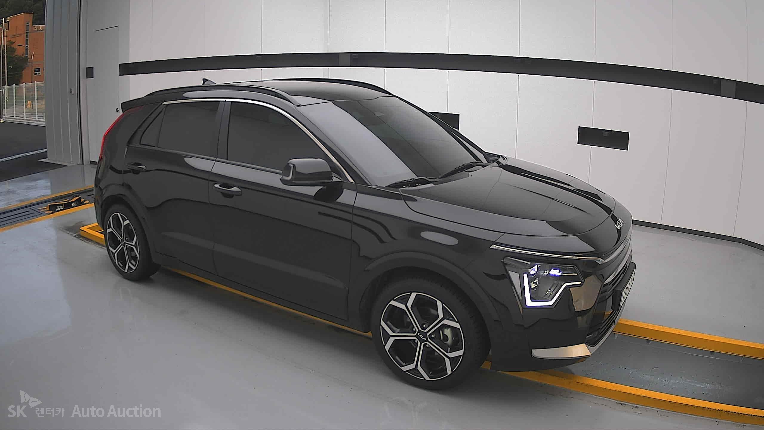 كيا All-New Niro 2023 — صورة 20
