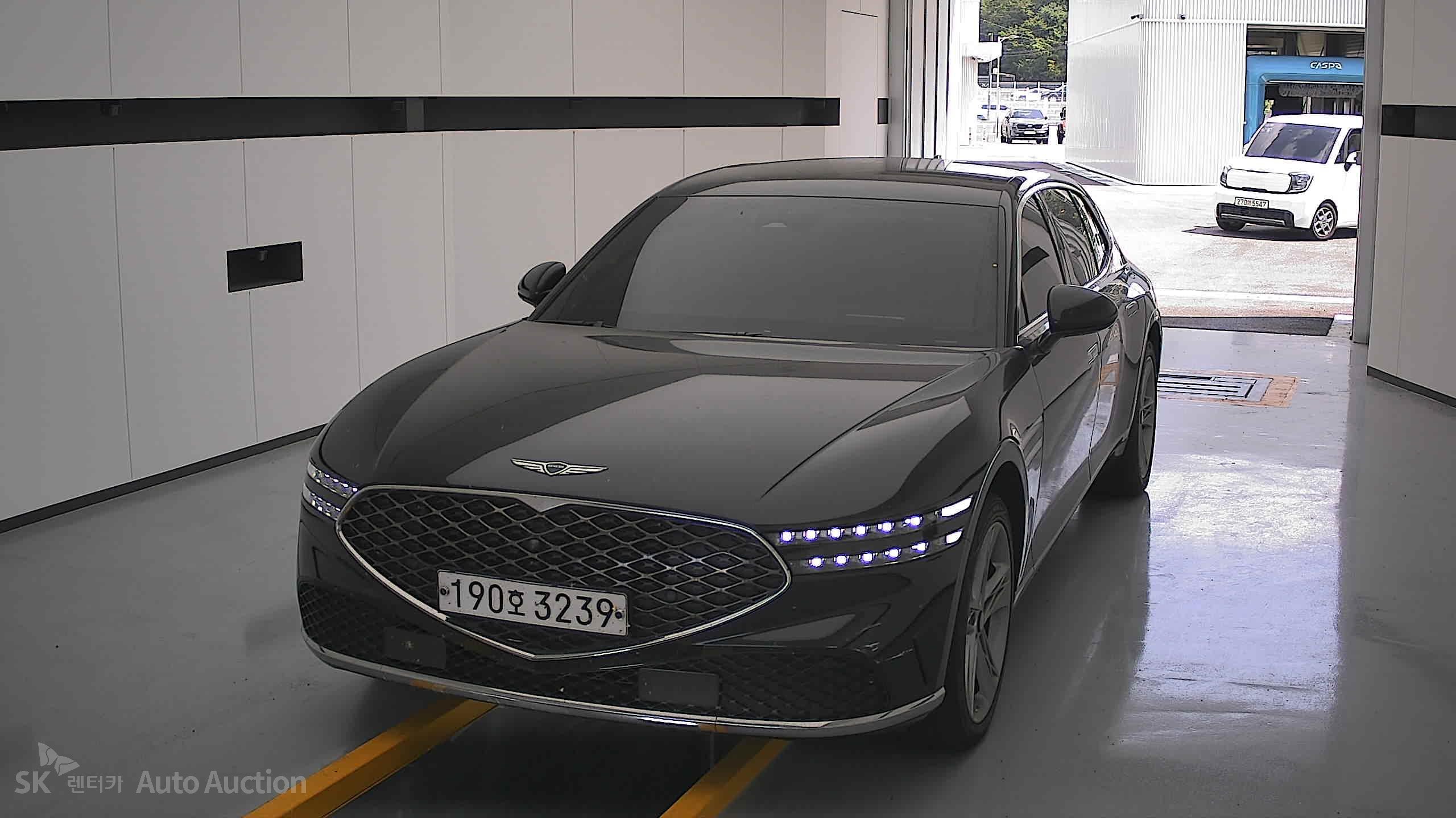 جينيسيس G90