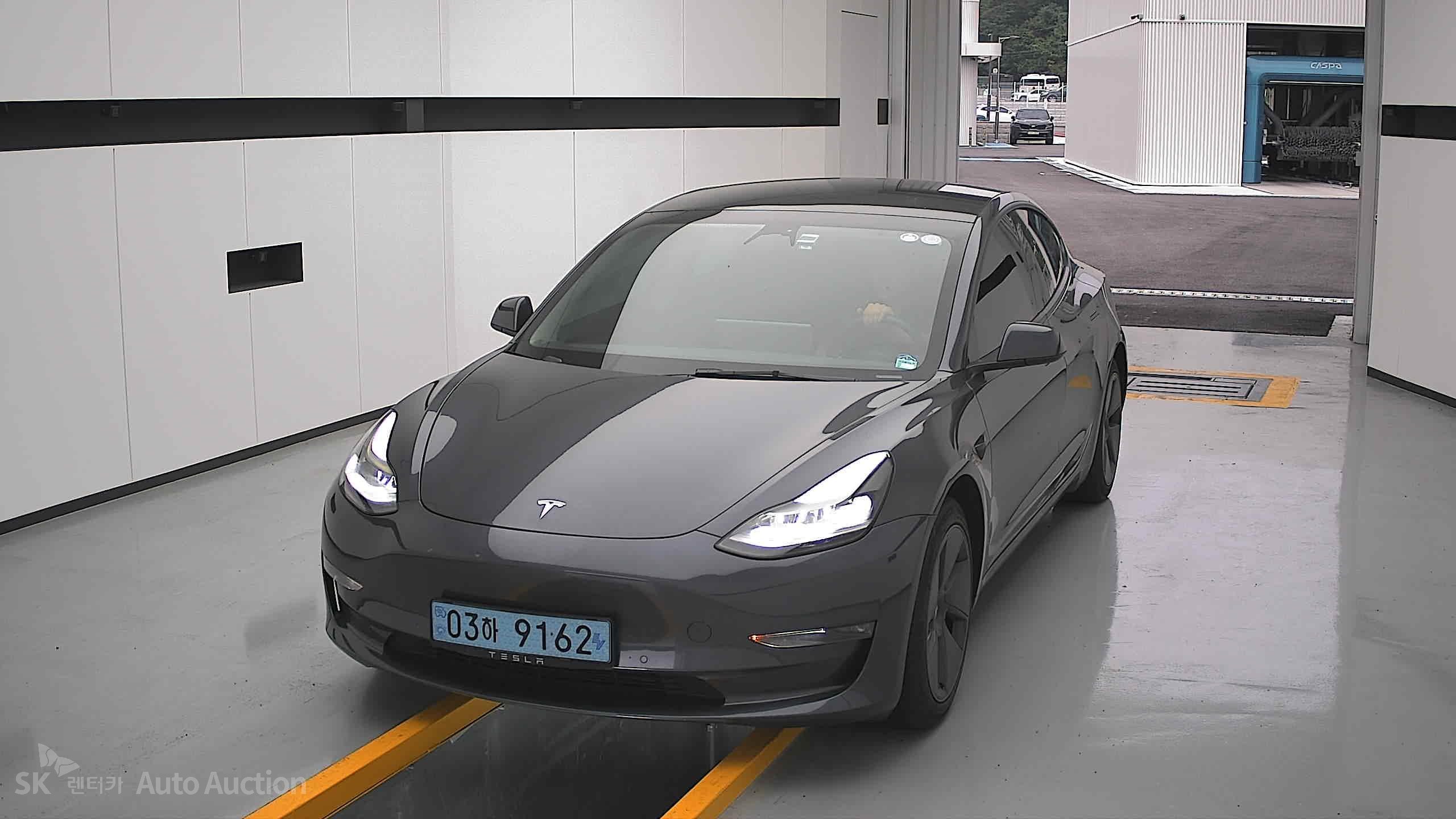 تيسلا Model 3