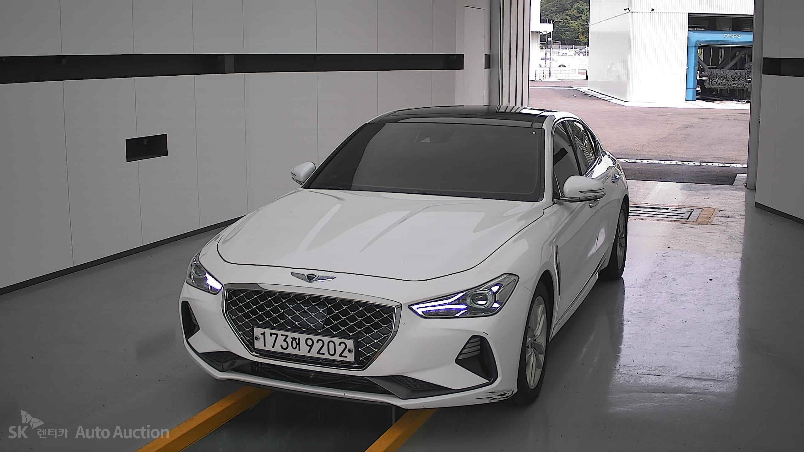 Genesis G70