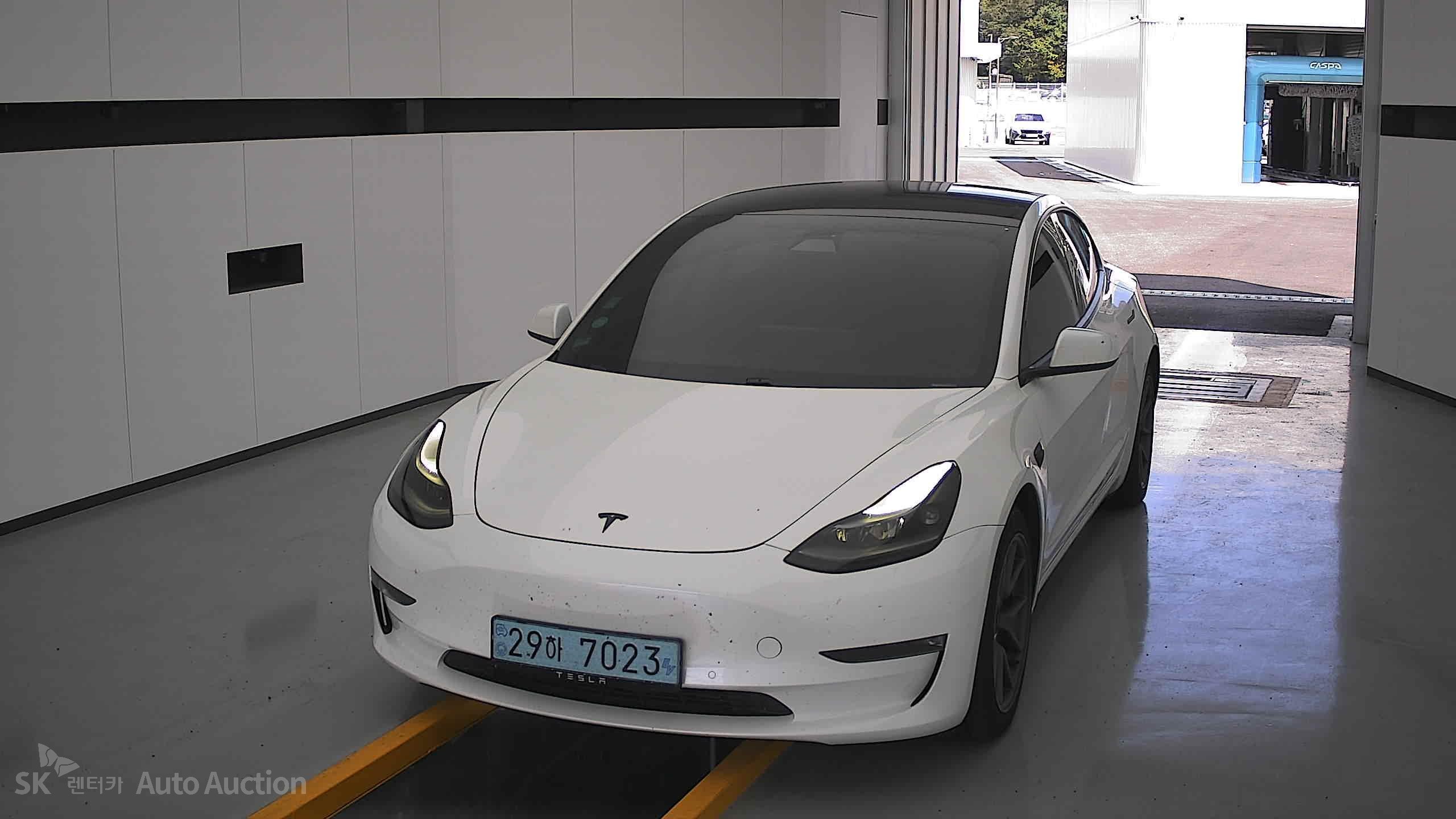 تيسلا Model 3