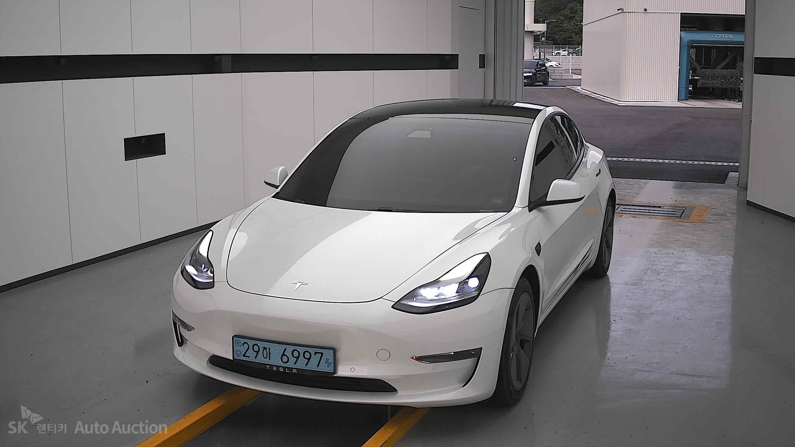 تيسلا Model 3