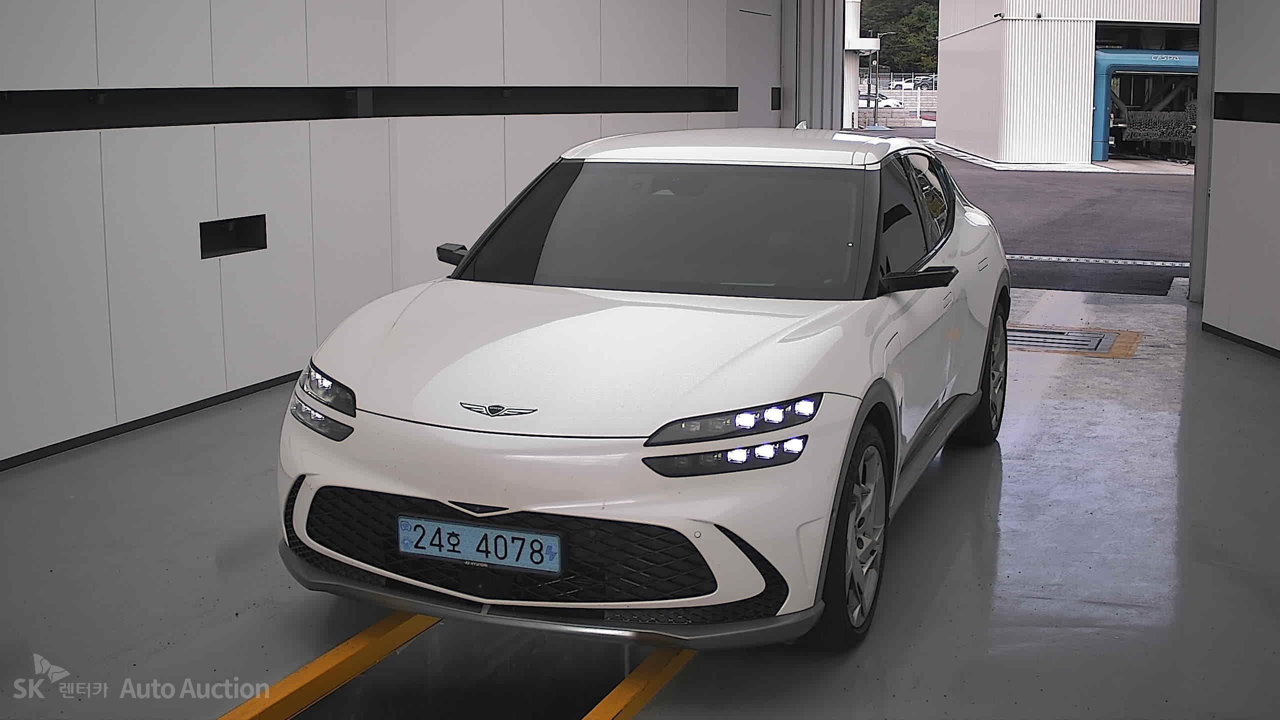 Genesis GV60